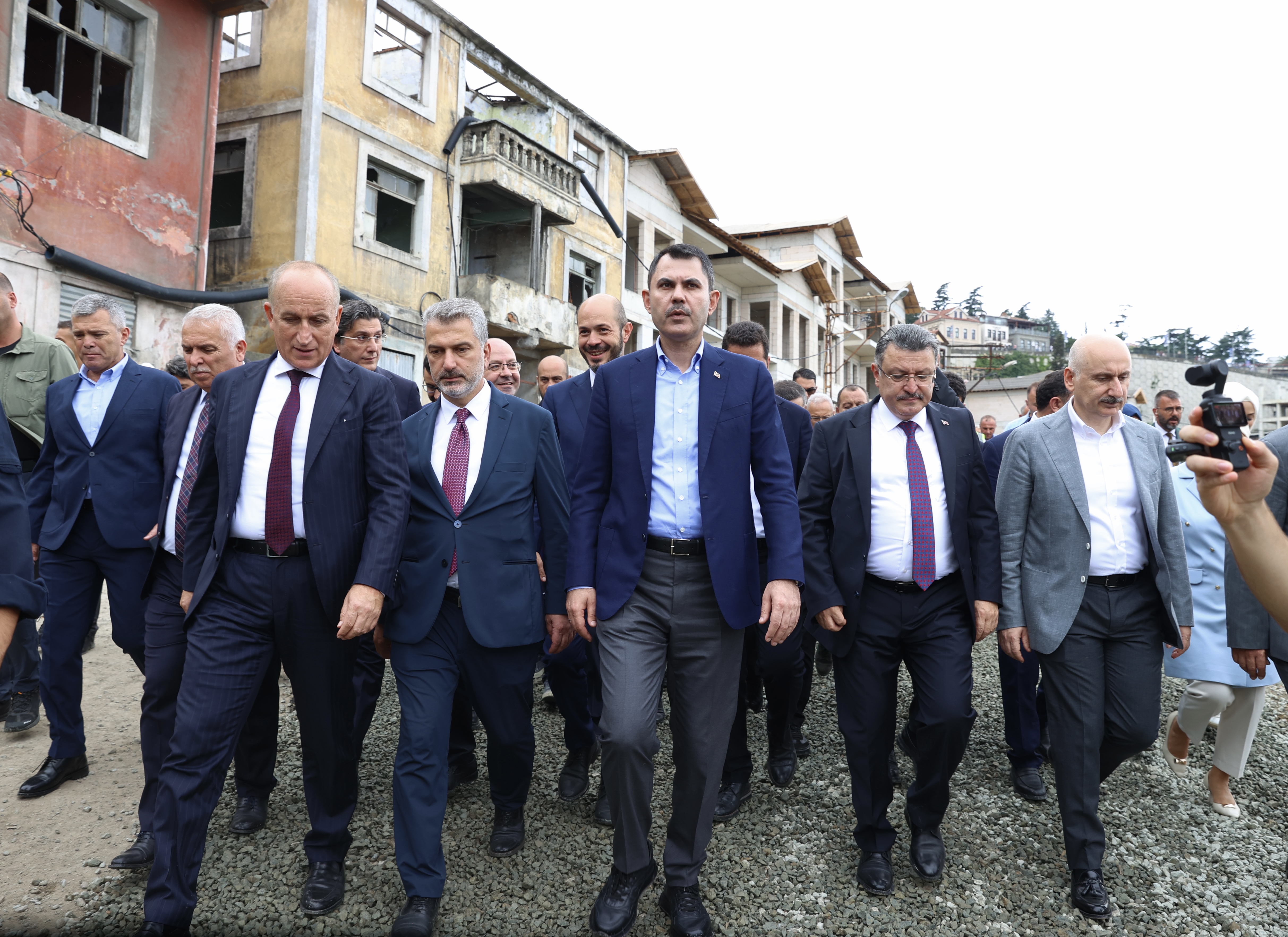 BAKAN KURUM’A TRABZON’DAKİ KAHRAMANMARAŞ CADDESİ'NDE DEPREM BÖLGESİ TEŞEKKÜRÜ