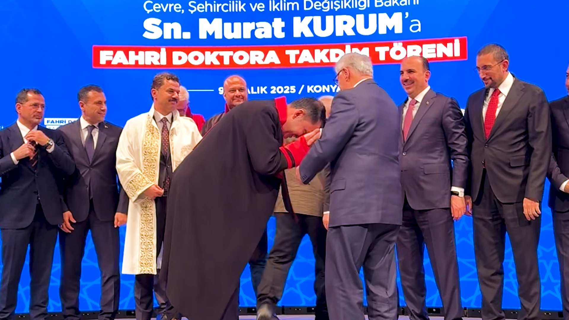 BAKAN KURUM’A SELÇUK ÜNİVERSİTESİ’NDEN FAHRİ DOKTORA ÜNVANI