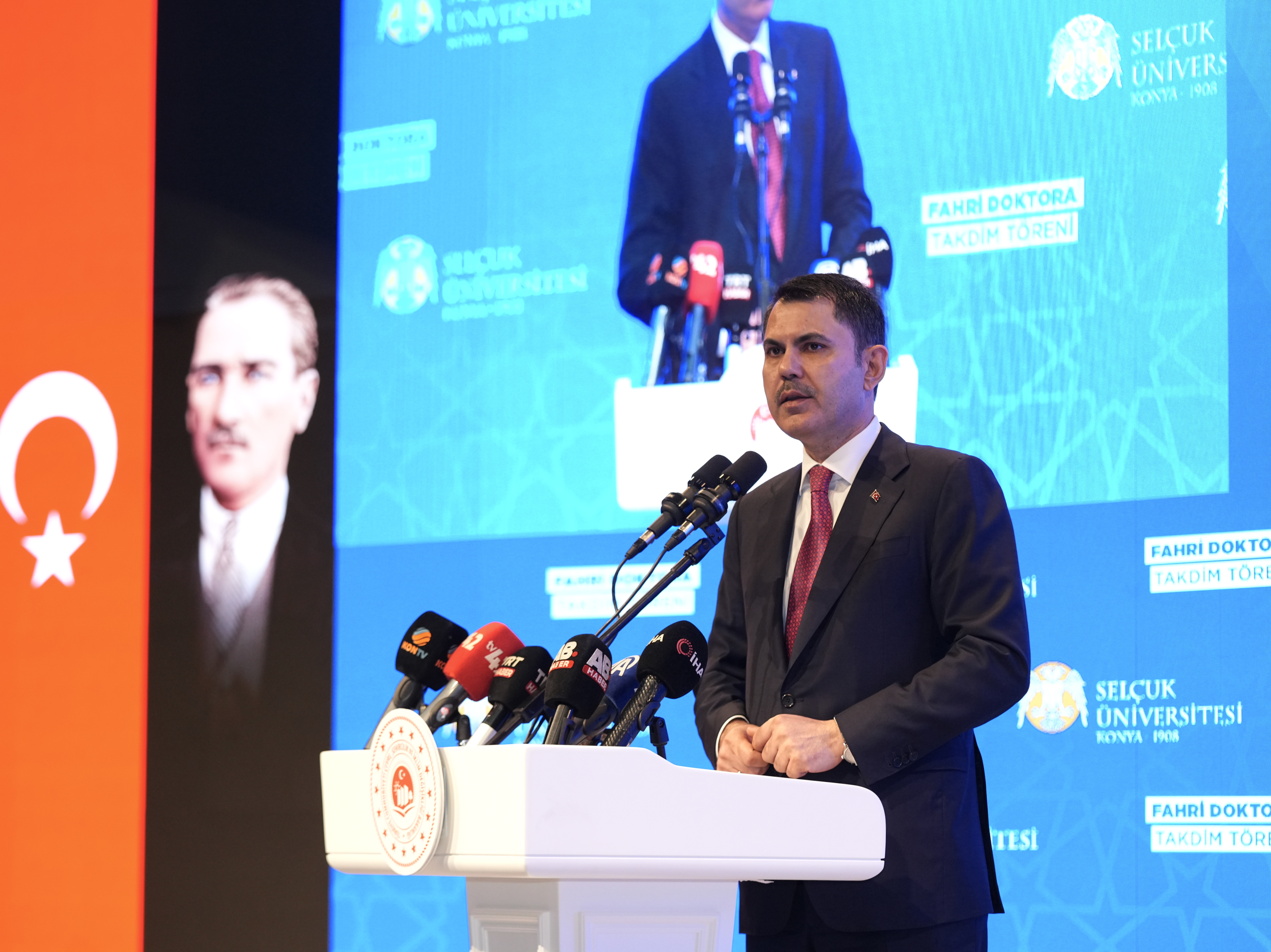 BAKAN KURUM’A SELÇUK ÜNİVERSİTESİ’NDEN FAHRİ DOKTORA ÜNVANI