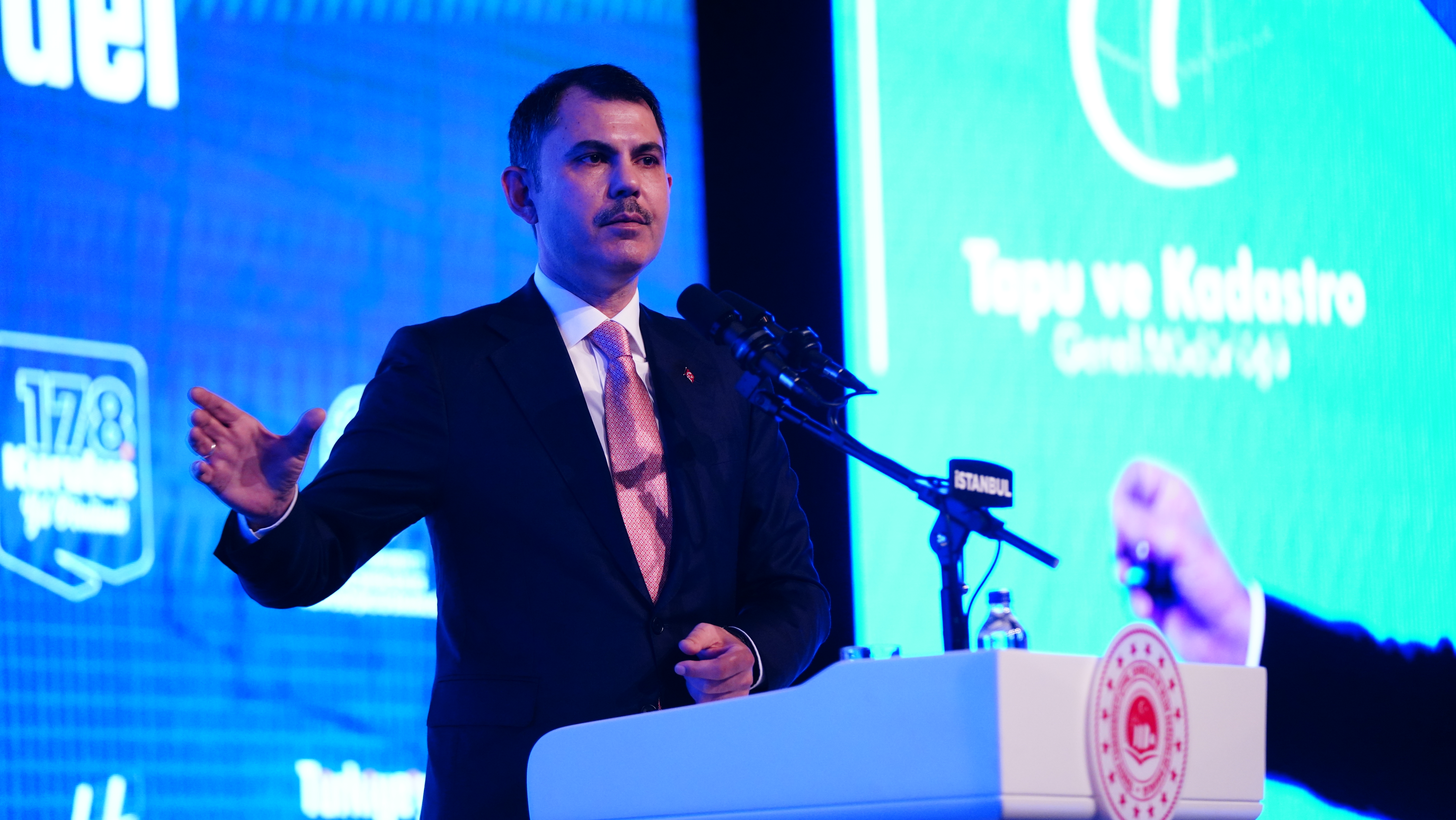 BAKAN KURUM’DAN 2B MÜJDESİ: YILLARDIR TAPU BEKLEYEN VATANDAŞLARIMIZA TAPULARINI KAZANDIRACAĞIZ