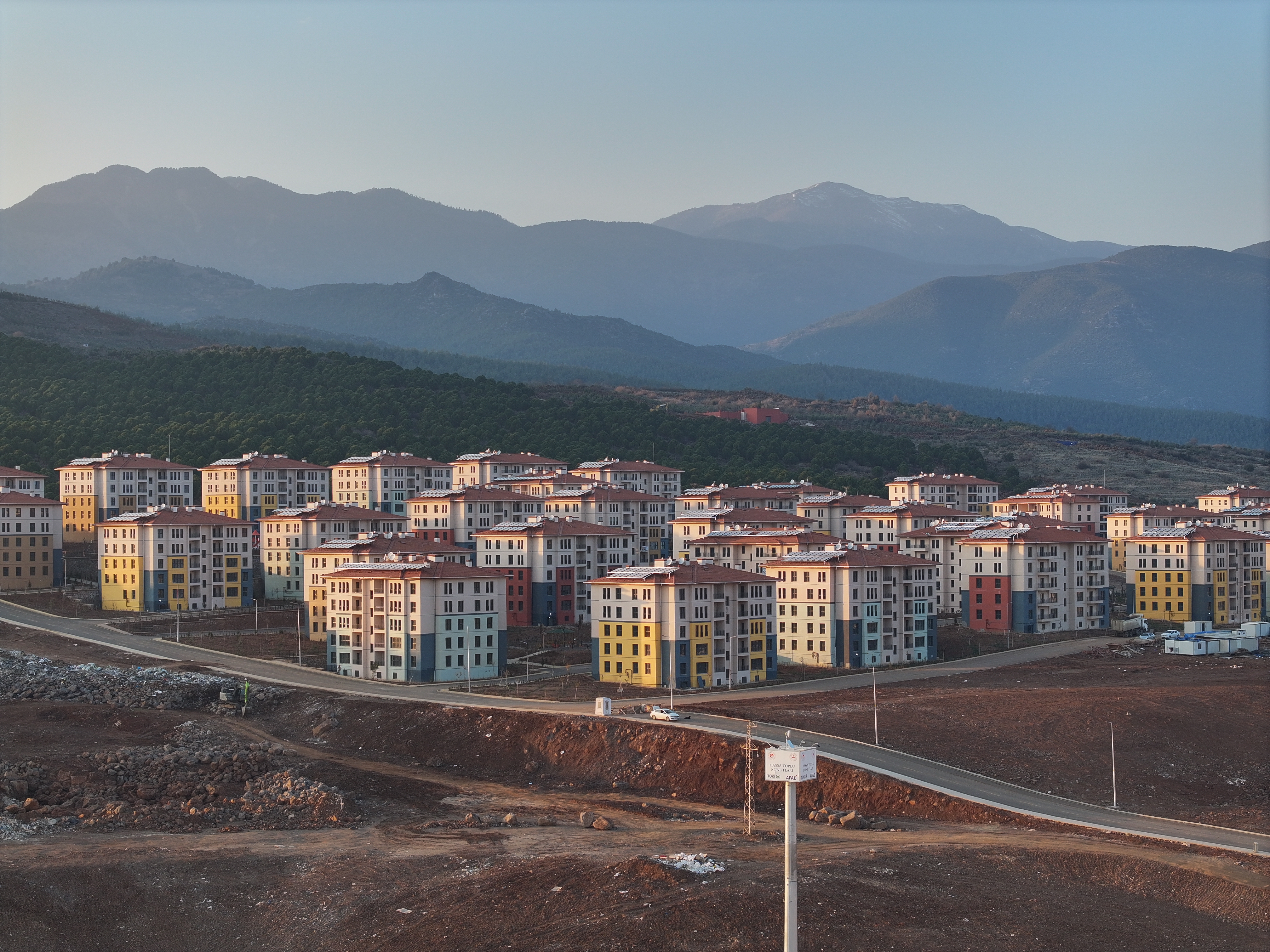 BAKAN KURUM’DAN HATAY HASSA PAYLAŞIMI: DEVLET BİZE EV DEĞİL, YUVA İÇİNDE YUVA YAPTI