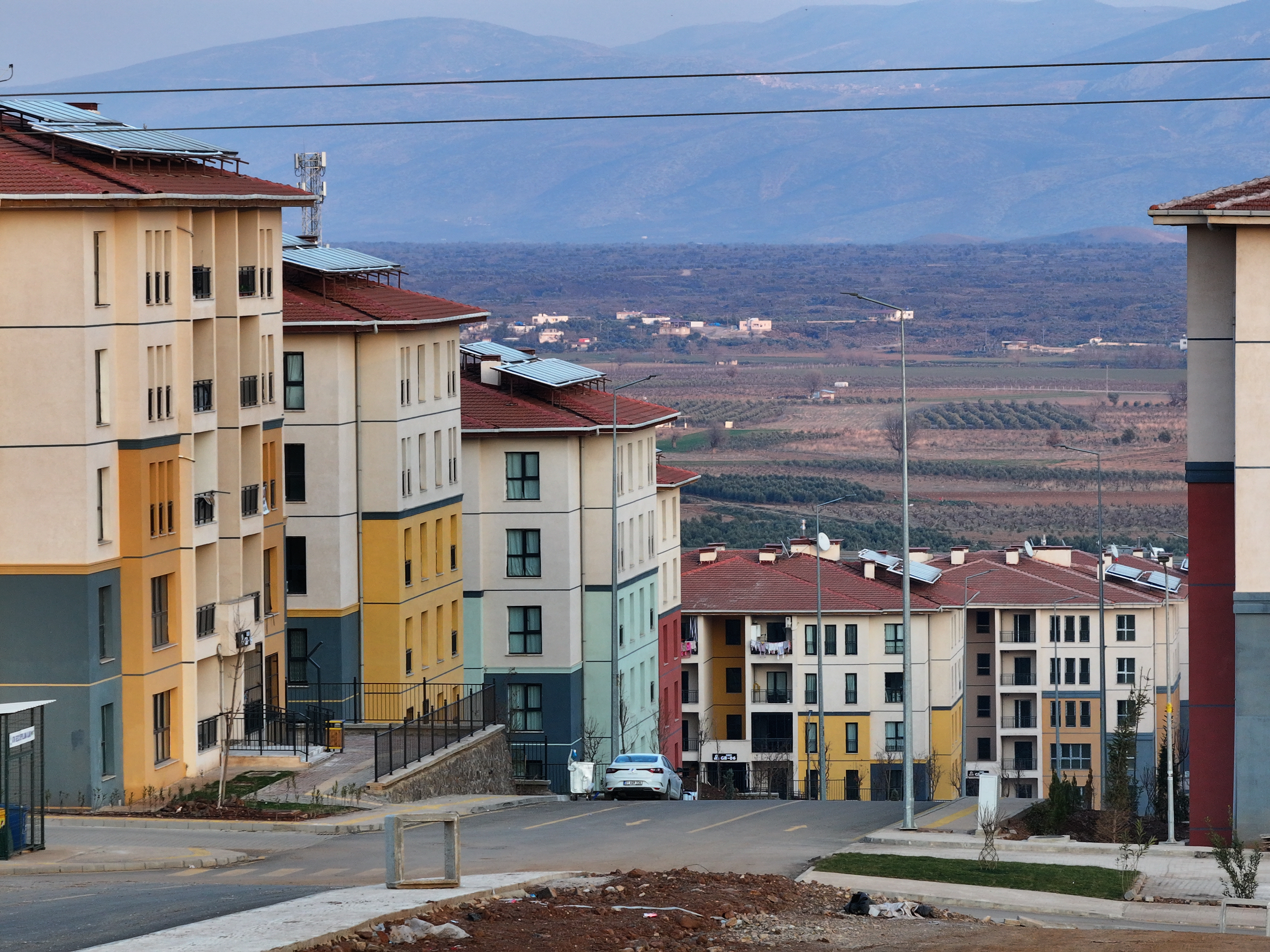 BAKAN KURUM’DAN HATAY HASSA PAYLAŞIMI: DEVLET BİZE EV DEĞİL, YUVA İÇİNDE YUVA YAPTI