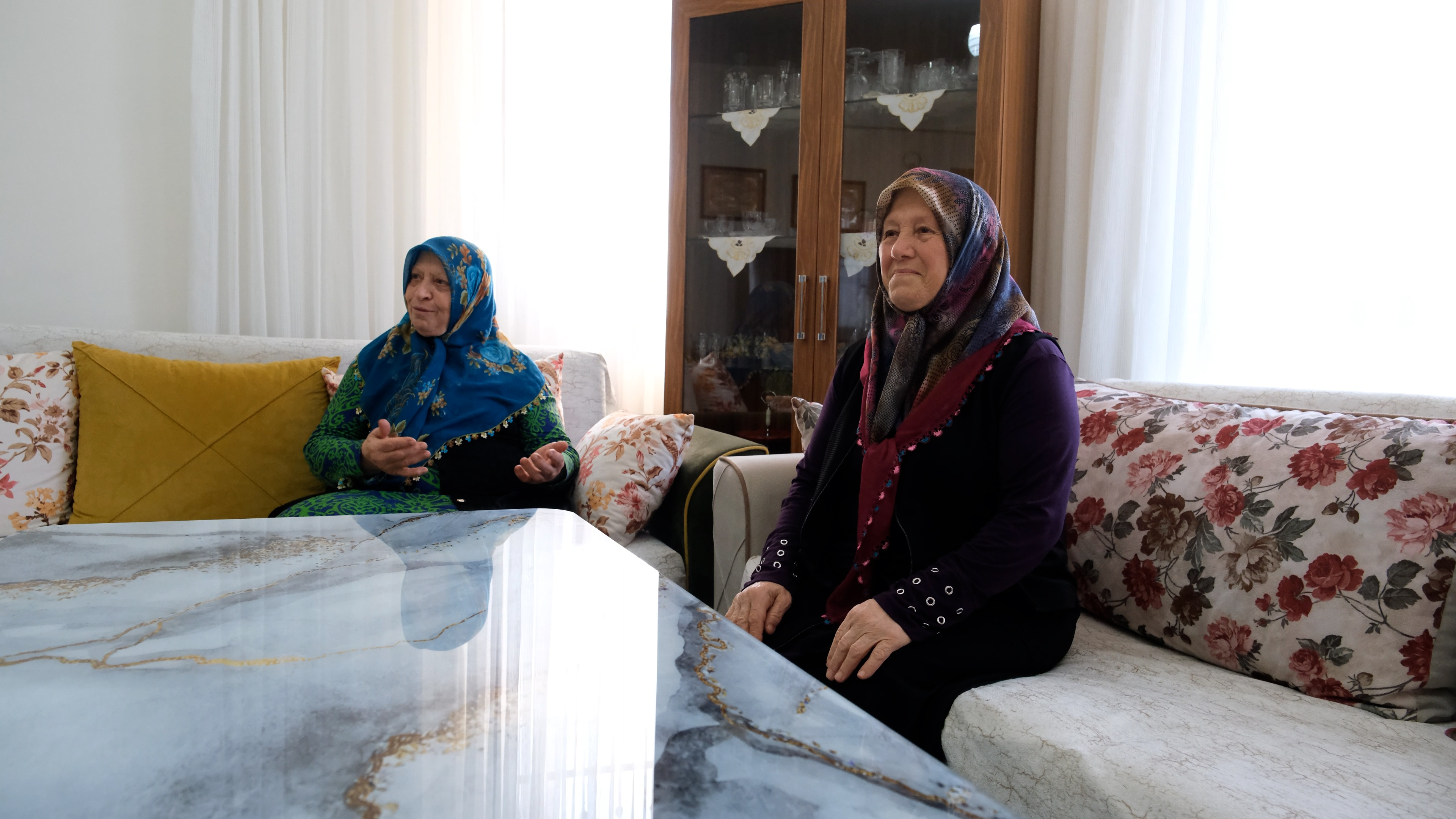 BAKAN KURUM’DAN SOSYAL KONUT PAYLAŞIMI