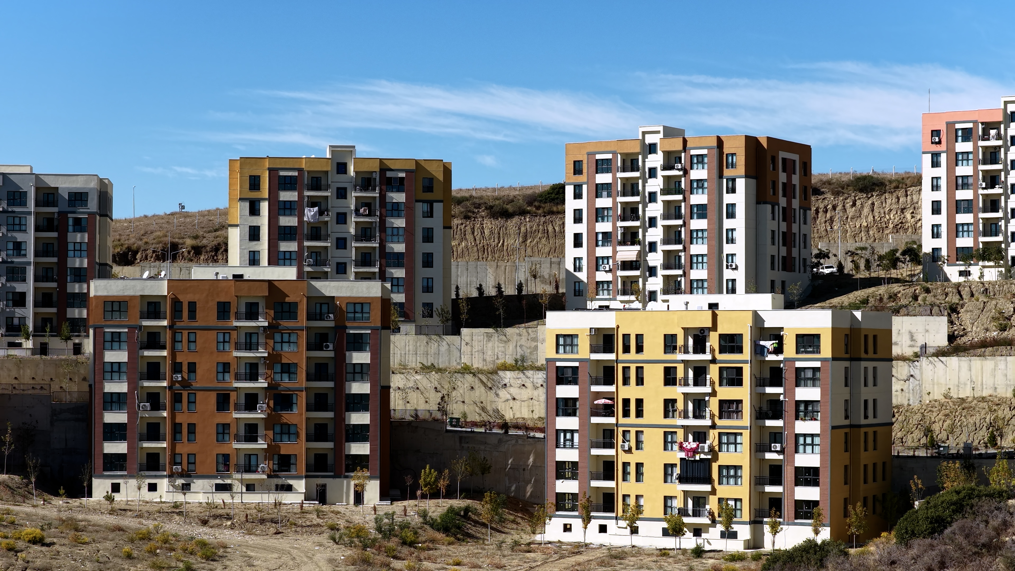 BAKAN KURUM’DAN SOSYAL KONUT PAYLAŞIMI: TÜRKİYE’Yİ EV SAHİBİ YAPACAĞIZ