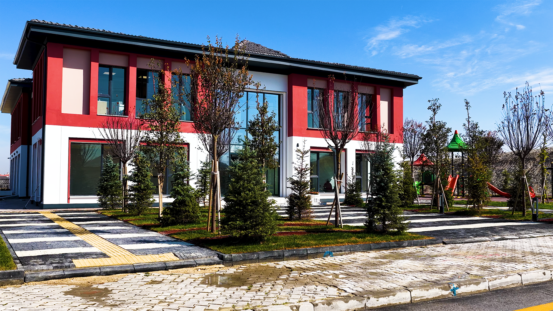 BAKAN KURUM’DAN, MAHALLE KONAKLARI İLE İLGİLİ PAYLAŞIM