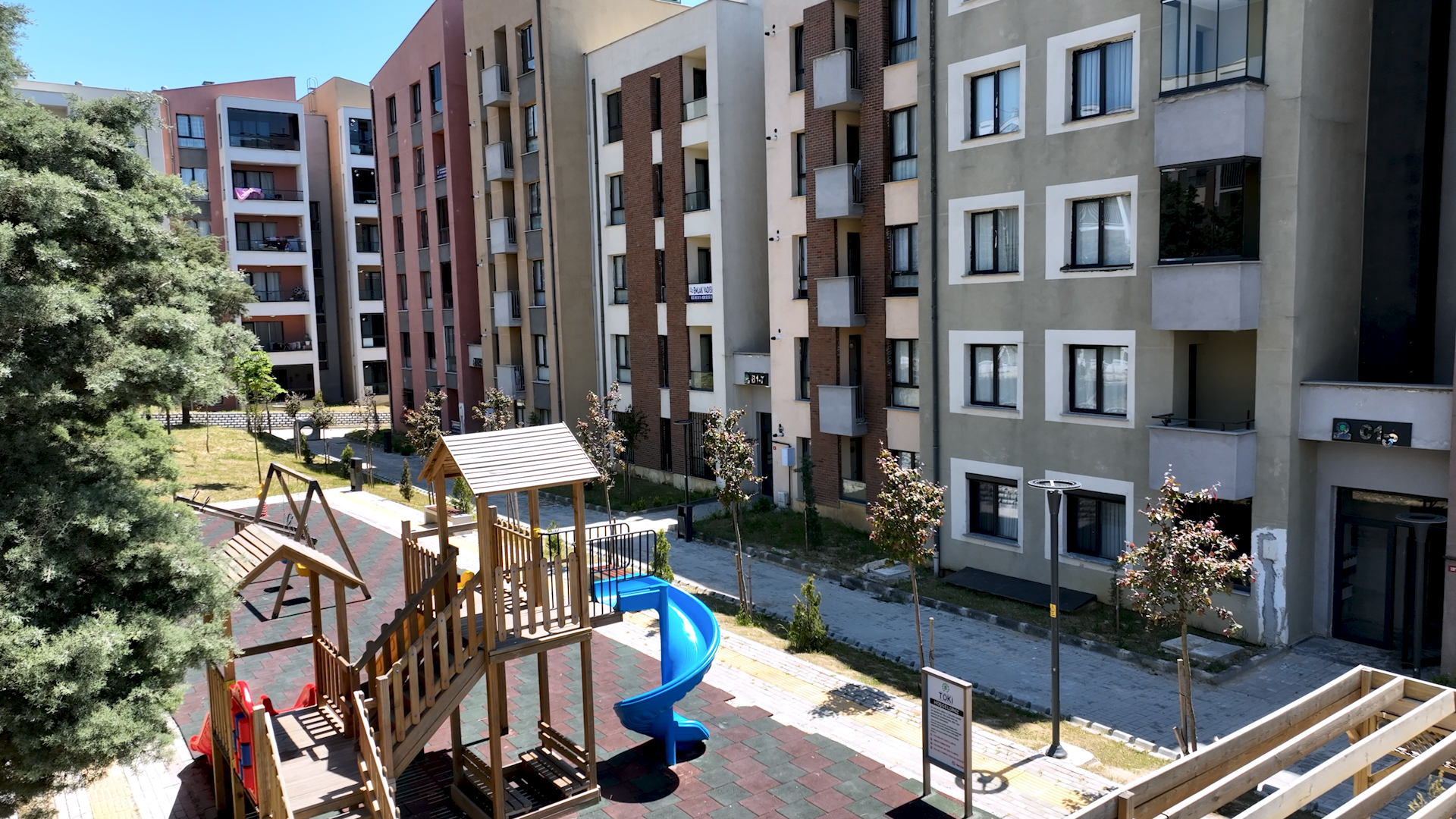 BAKAN KURUM’DAN BAŞAKŞEHİR SOSYAL KONUT PAYLAŞIMI