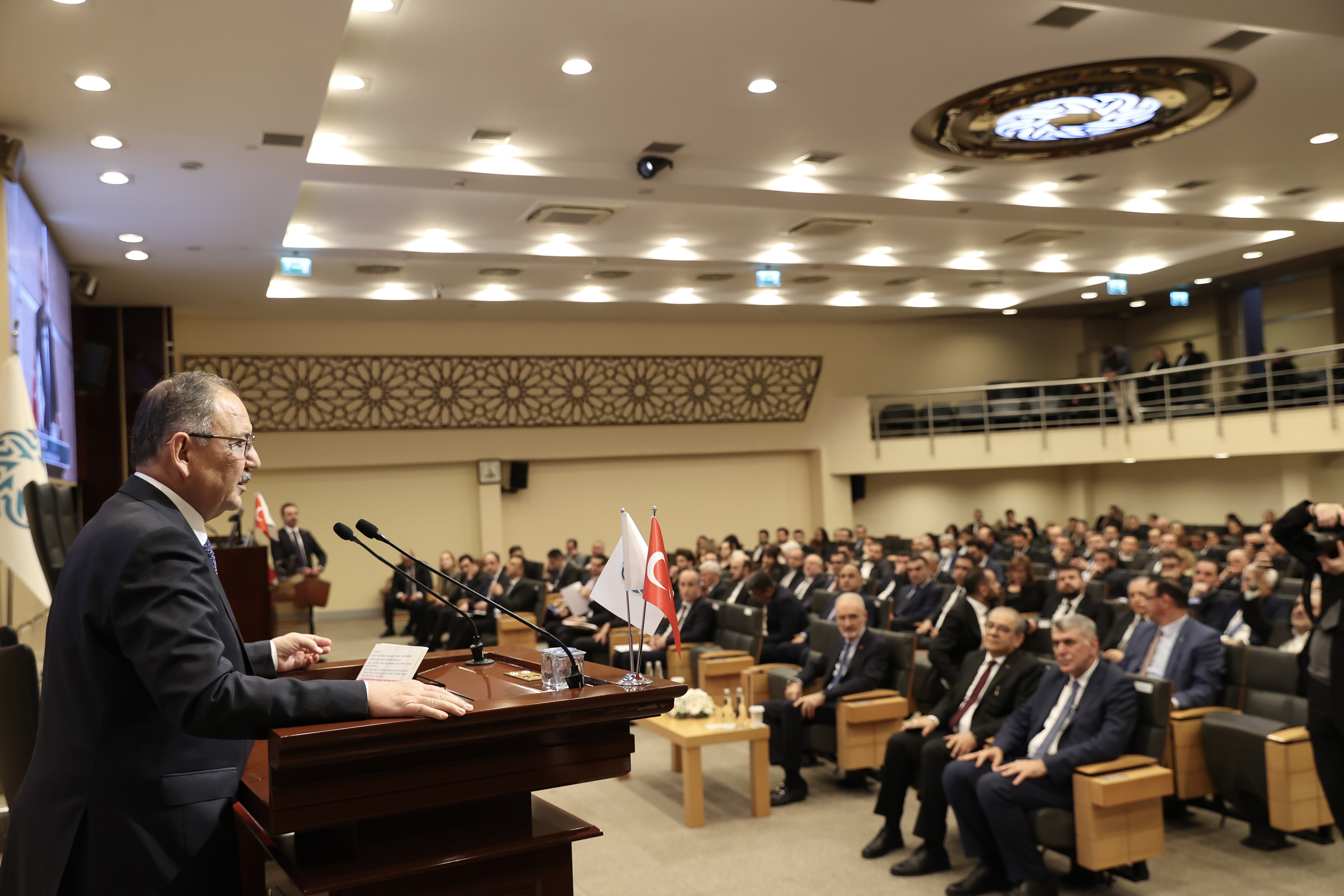 BAKAN MEHMET ÖZHASEKİ, ERZİNCAN MADEN OCAĞINDA MEYDANA GELEN TOPRAK KAYMASINA İLİŞKİN AÇIKLAMADA BULUNDU