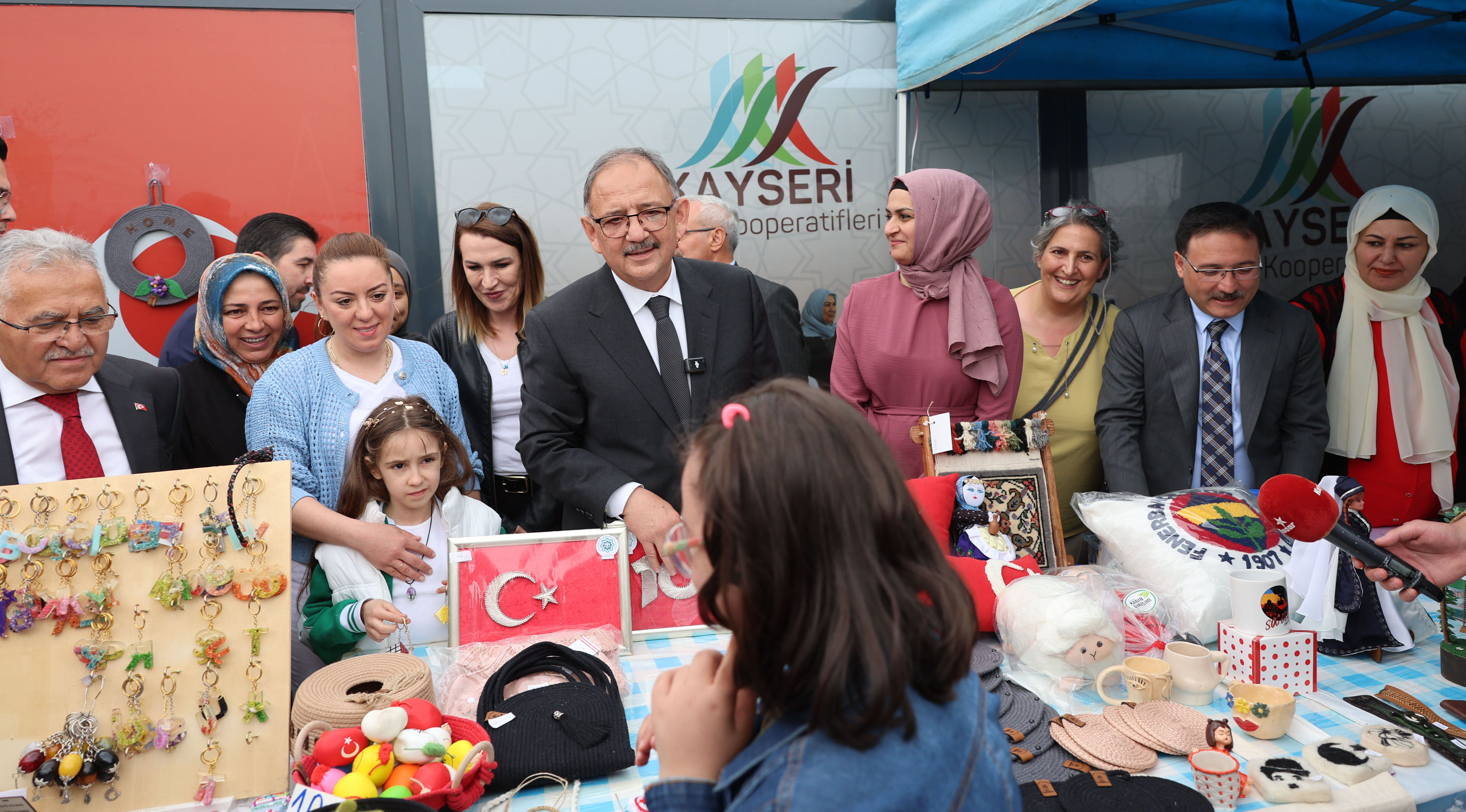 BAKAN MEHMET ÖZHASEKİ: “OKUYACAĞIZ, DEĞİŞİME AYAK UYDURACAĞIZ. DÜNYA İLE YARIŞACAĞIZ”