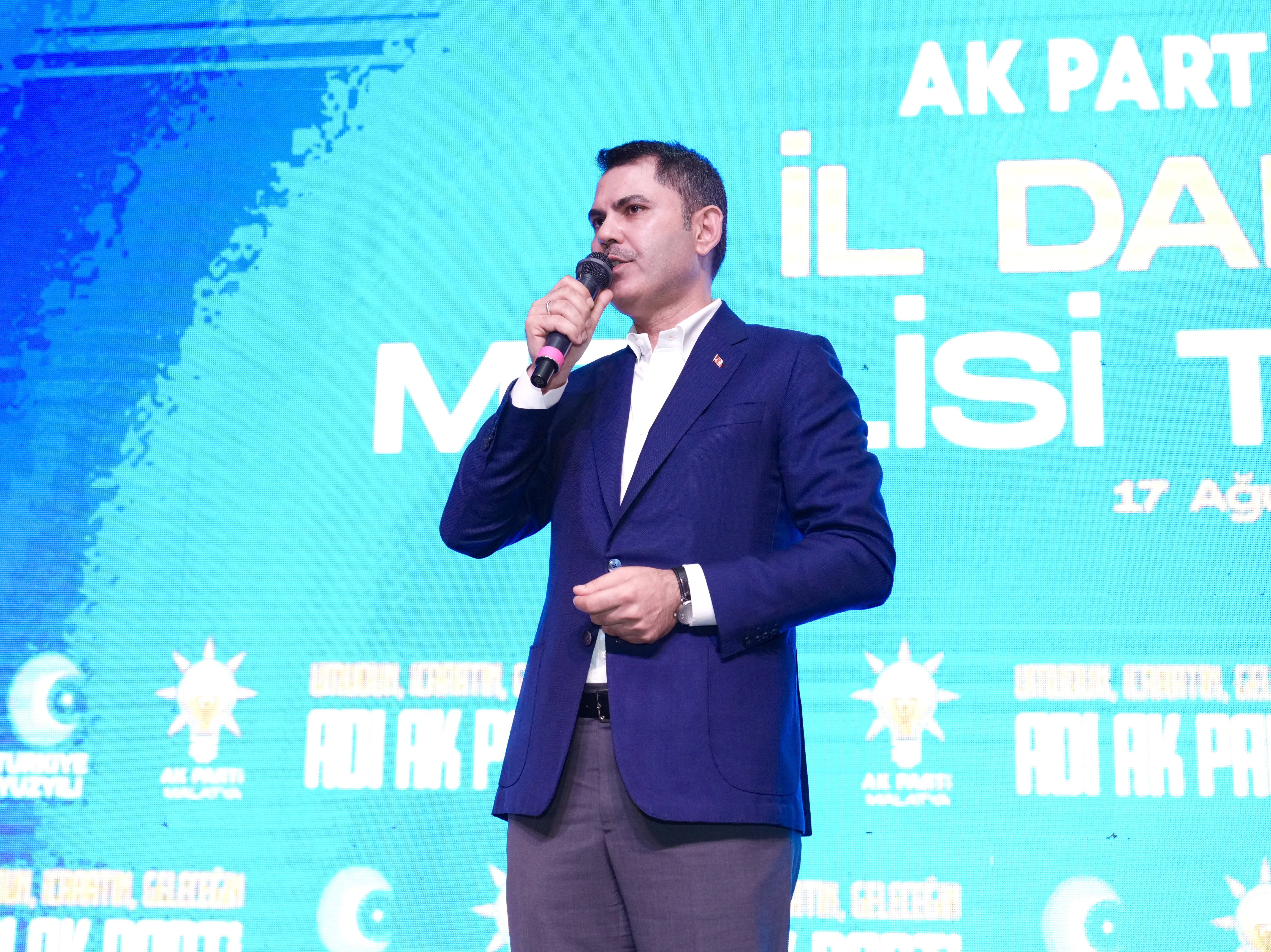 BAKAN MURAT KURUM: VATANDAŞLARIMIZ MÜSTERİH OLSUN  YARALARI SÜRATLE SARACAĞIZ