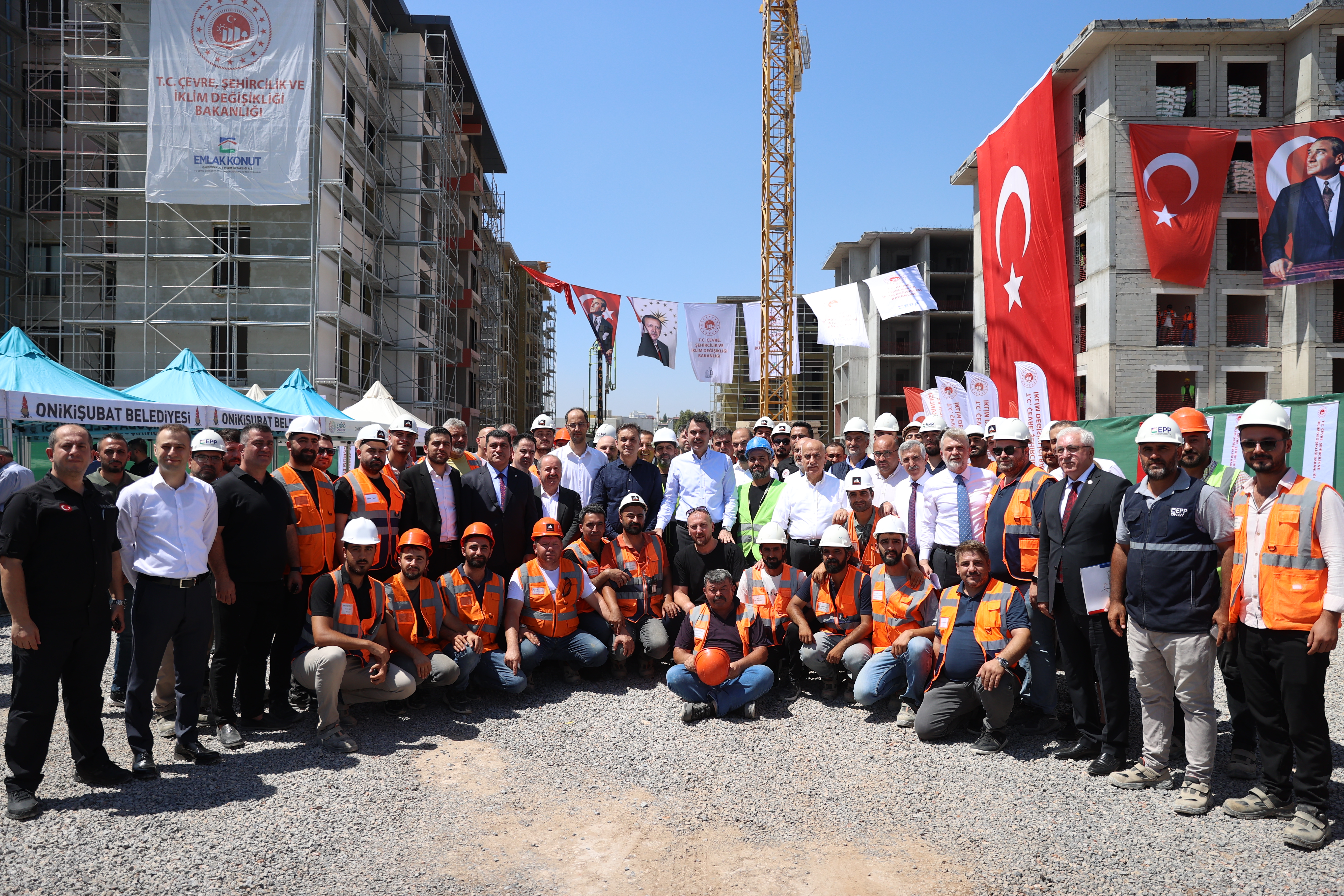 BAKAN MURAT KURUM: KAHRAMANMARAŞ KAPALI ÇARŞI’YI TOKİ İLE YAPACAĞIZ