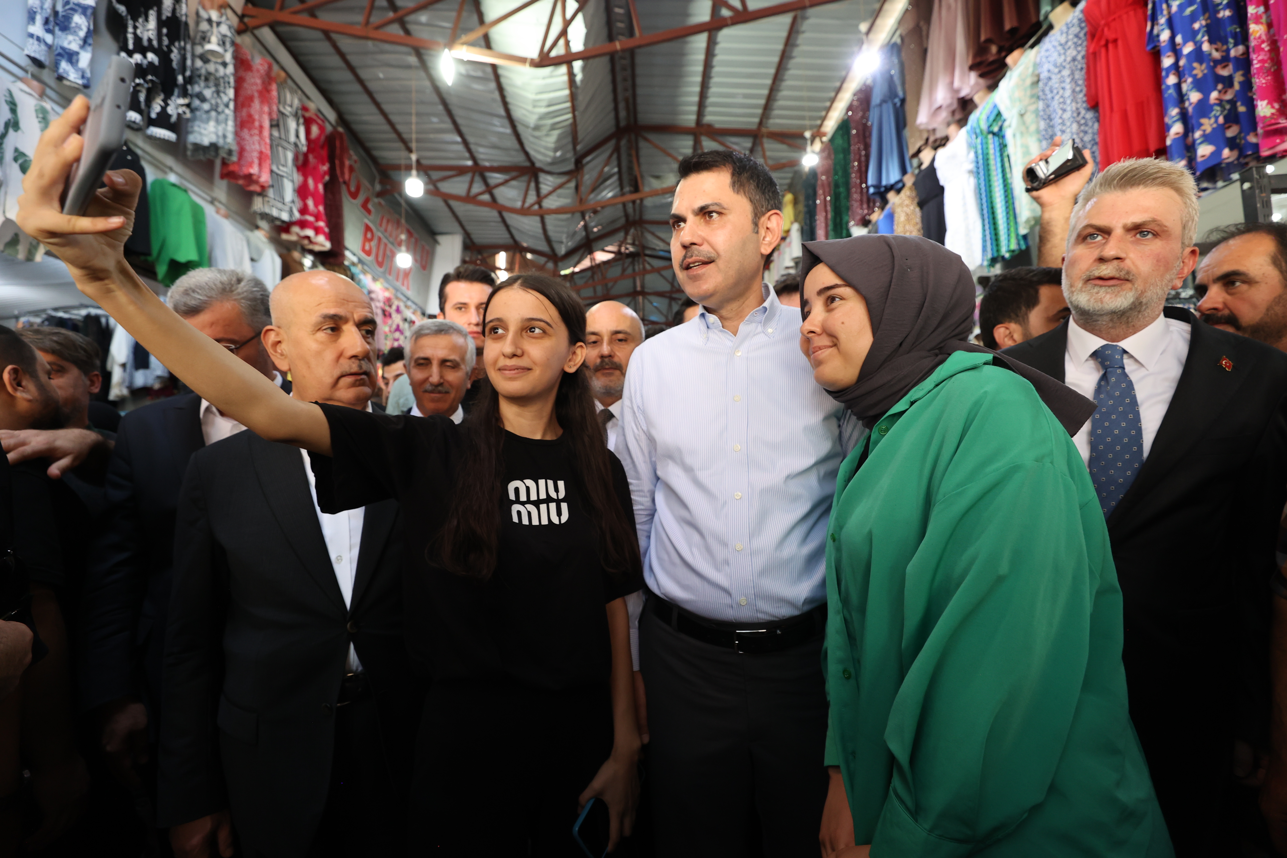 BAKAN MURAT KURUM: KAHRAMANMARAŞ KAPALI ÇARŞI’YI TOKİ İLE YAPACAĞIZ