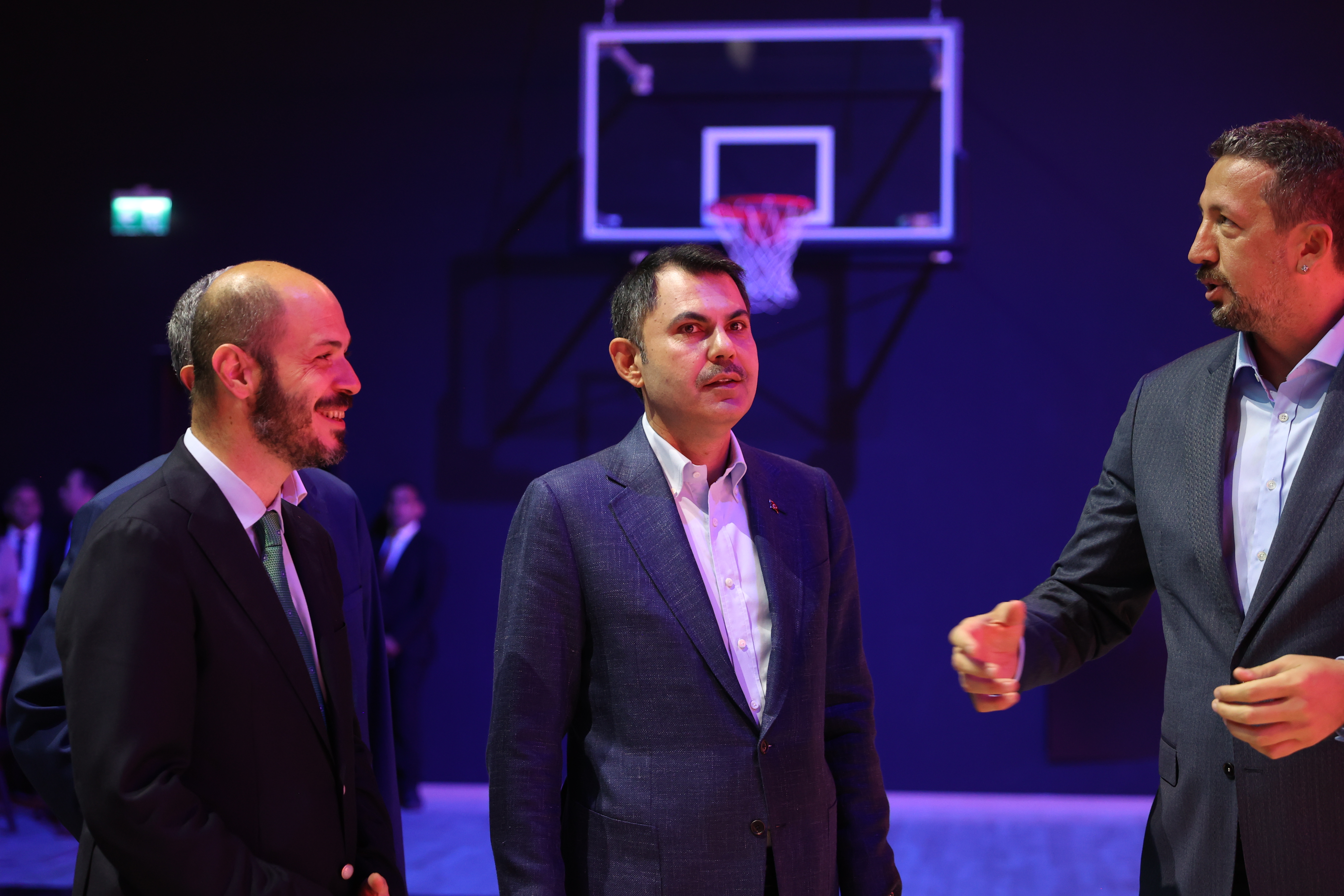 BAKAN MURAT KURUM, İSTANBUL BASKETBOL GELİŞİM MERKEZİ’NDE İNCELEMELERDE BULUNDU