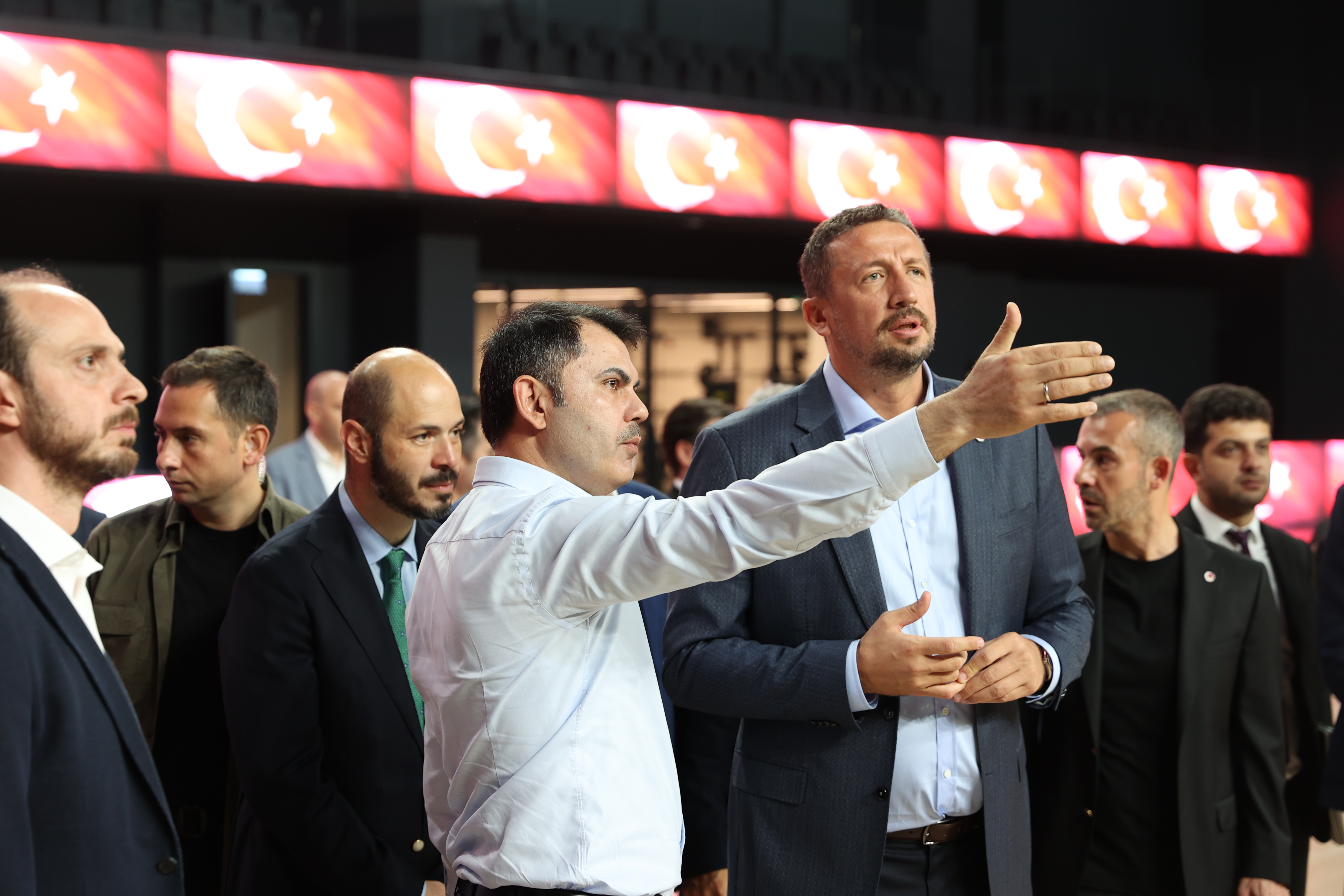 BAKAN MURAT KURUM, İSTANBUL BASKETBOL GELİŞİM MERKEZİ’NDE İNCELEMELERDE BULUNDU