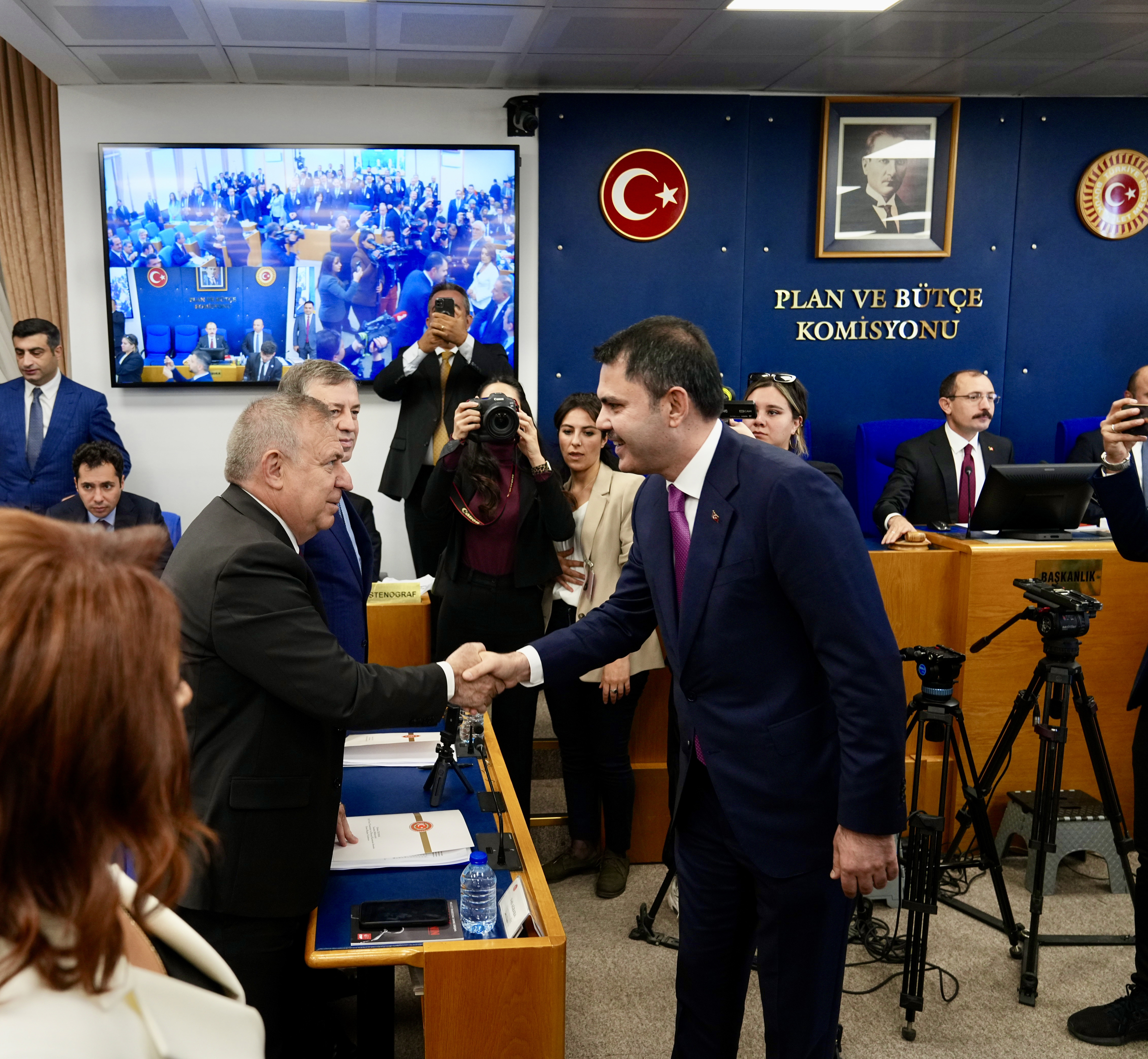 BAKAN MURAT KURUM: DEPREM BÖLGESİNDE HER GÜN 1500 KONUT TAMAMLANACAK