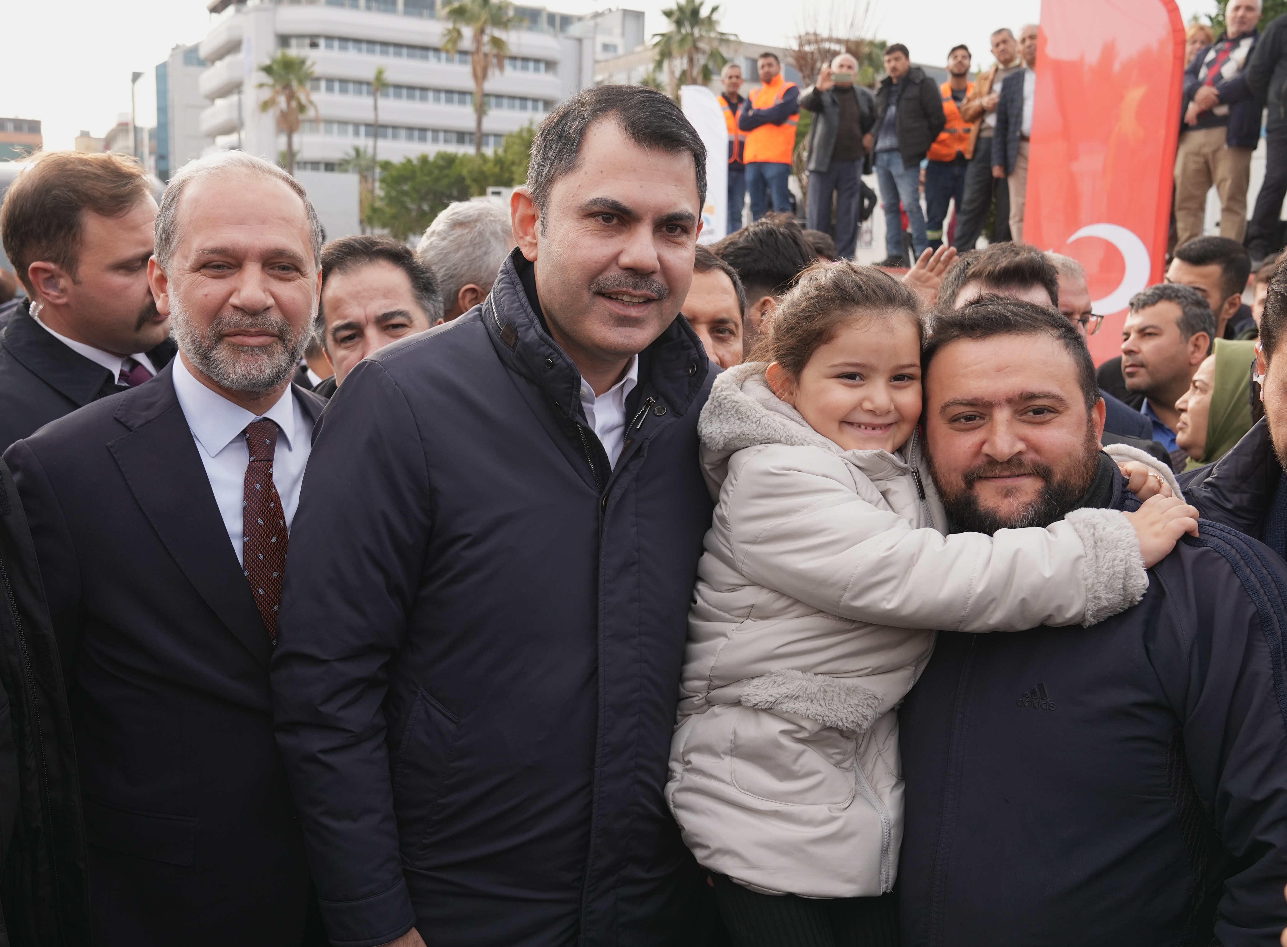 BAKAN MURAT KURUM: “ÖNÜMÜZDEKİ GÜNLERDE 201 BİNİNCİ YUVAMIZIN ANAHTARINI CUMHURBAŞKANIMIZ İLE TESLİM EDECEĞİZ”