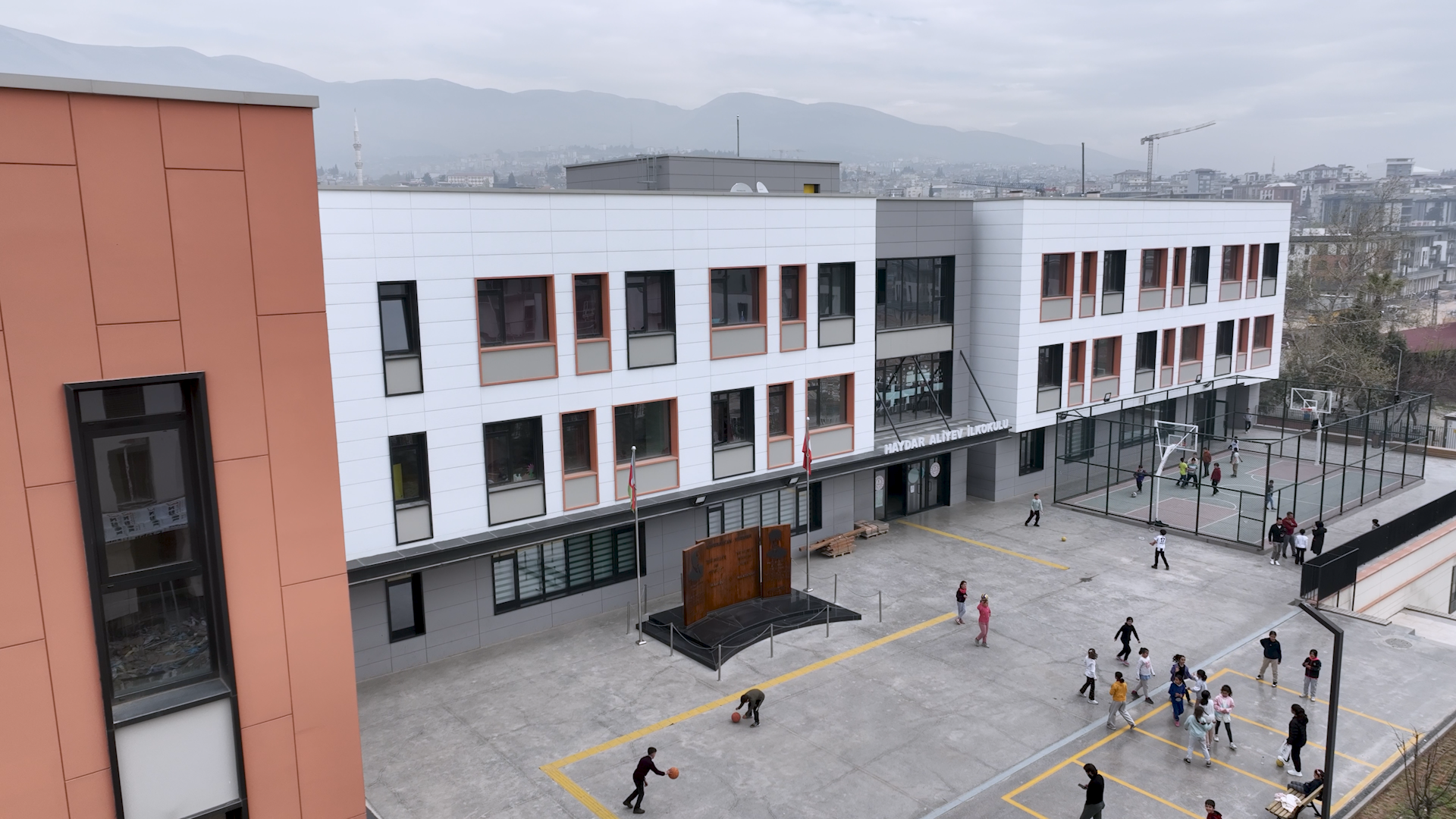 BAKAN MURAT KURUM’DAN KAHRAMANMARAŞ PAYLAŞIMI