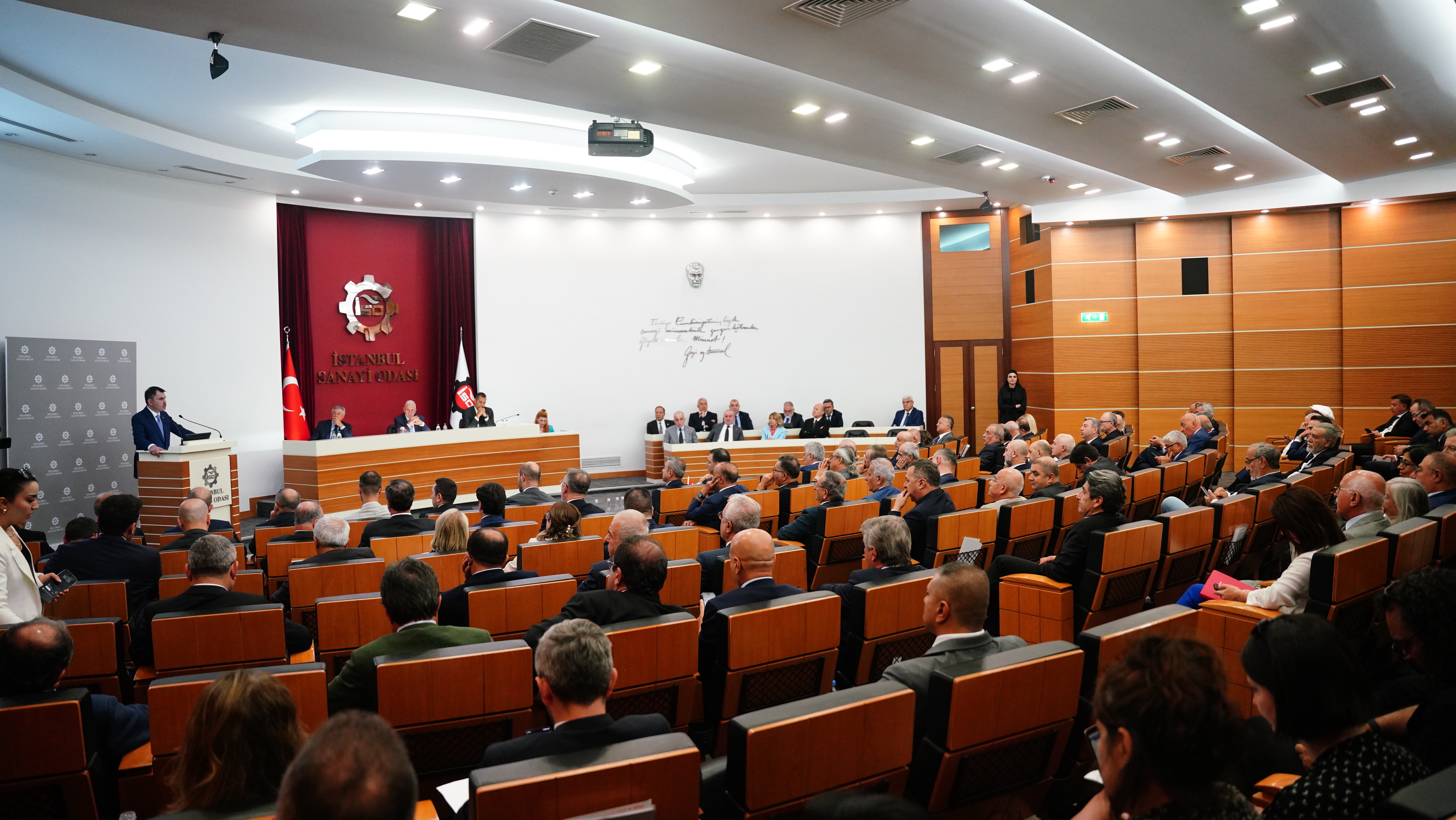 BAKAN MURAT KURUM, ISO MECLİS TOPLANTISINA KATILDI