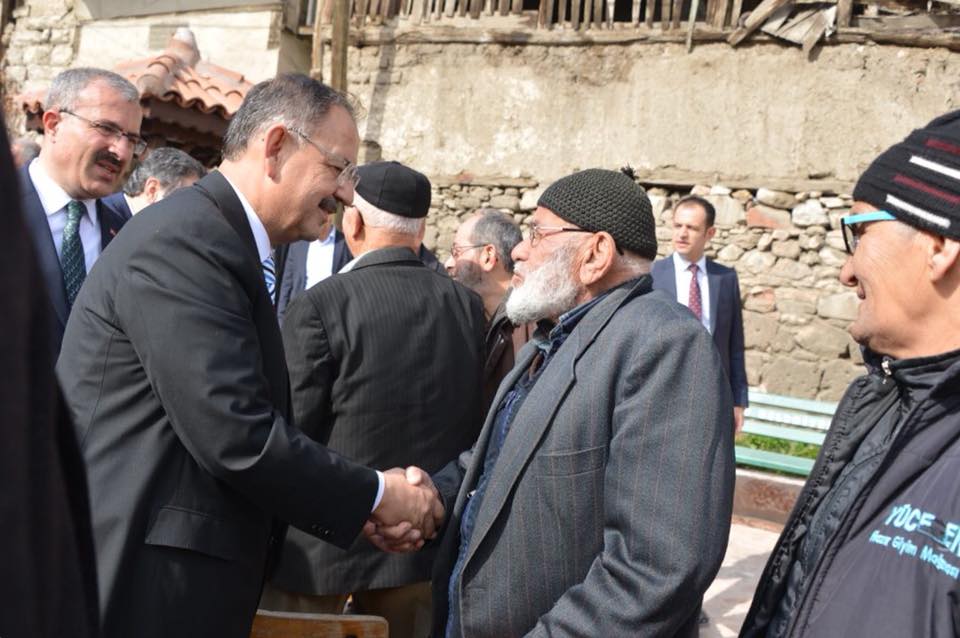 Bakan Özhaseki Yerel Yönetimler Karadeniz Bölge Toplantısına Katıldı