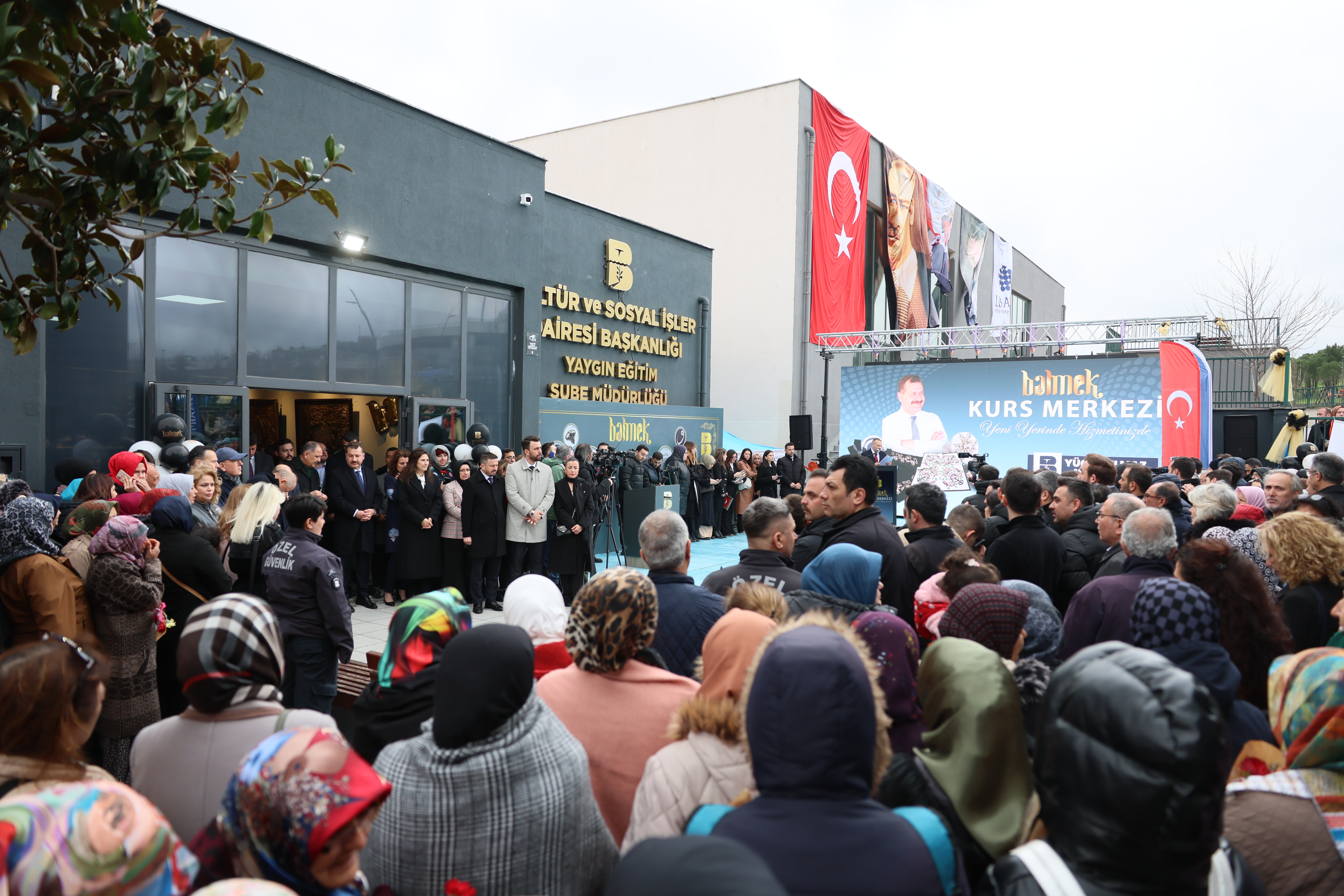 BAKAN ÖZHASEKİ, BALMEK’İN AÇILIŞINDA KONUŞTU: “TÜRKİYE’NİN HİÇ GÖRMEDİĞİ BELEDİYECİLİĞİ BİZLER YAPTIK”