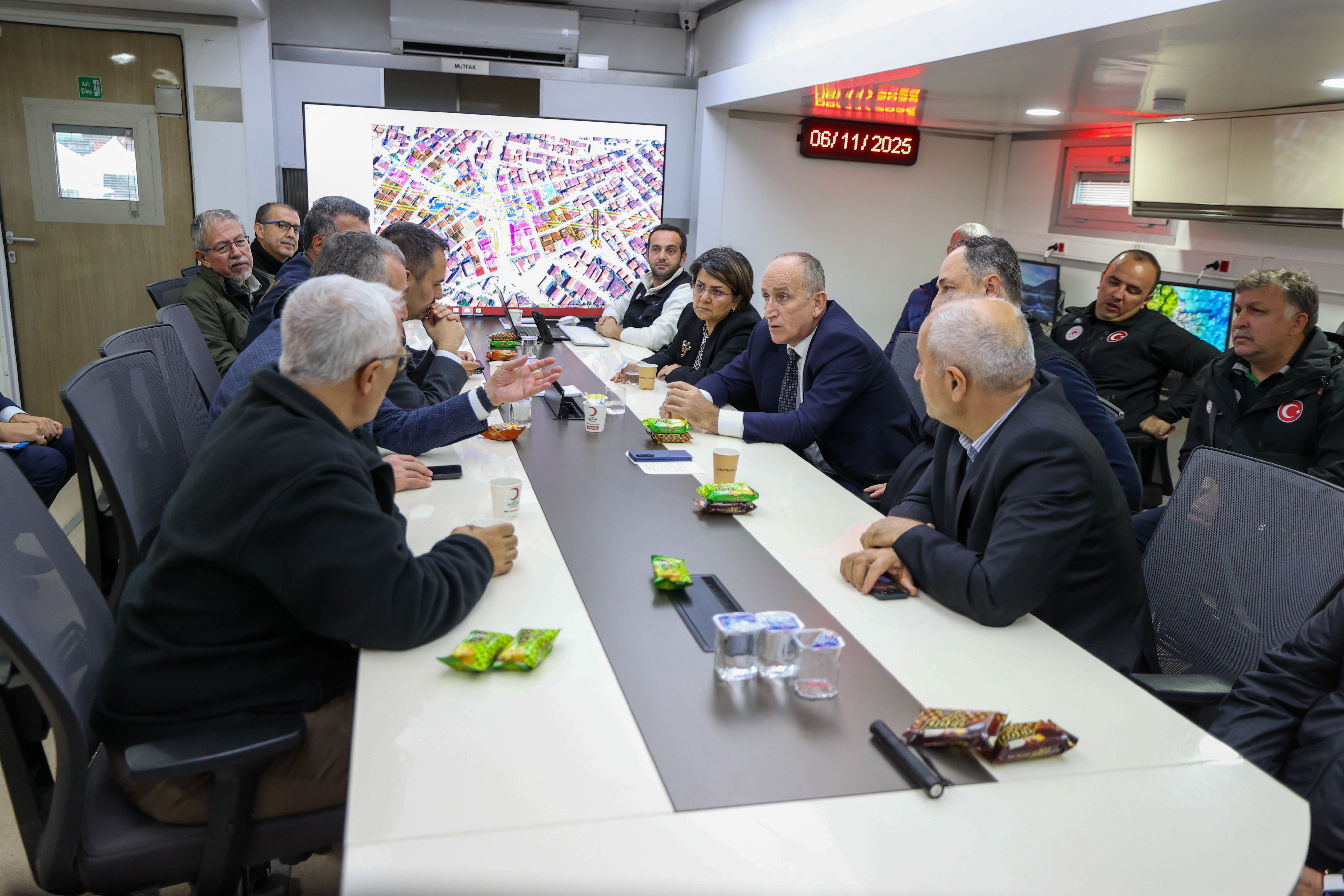 BAKAN YARDIMCISI BULUT’TAN, GEBZE’DE BOŞALTILAN BİNALARA İLİŞKİN AÇIKLAMA