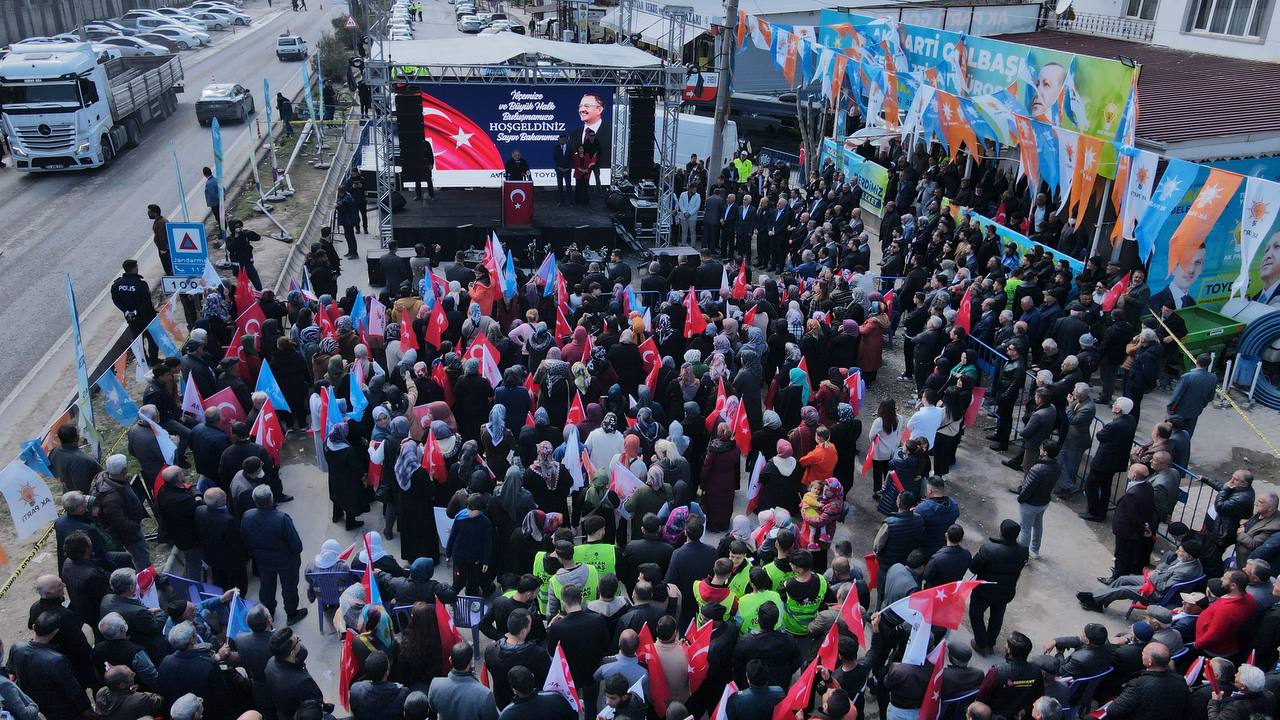 ÇEVRE, ŞEHİRCİLİK VE İKLİM DEĞİŞİKLİĞİ BAKANI MEHMET ÖZHASEKİ ADIYAMAN’DA KONUŞTU: “CUMHURBAŞKANIMIZ BU MİLLETİN DİK DURUŞUNU BÜTÜN DÜNYAYA GÖSTERDİ”