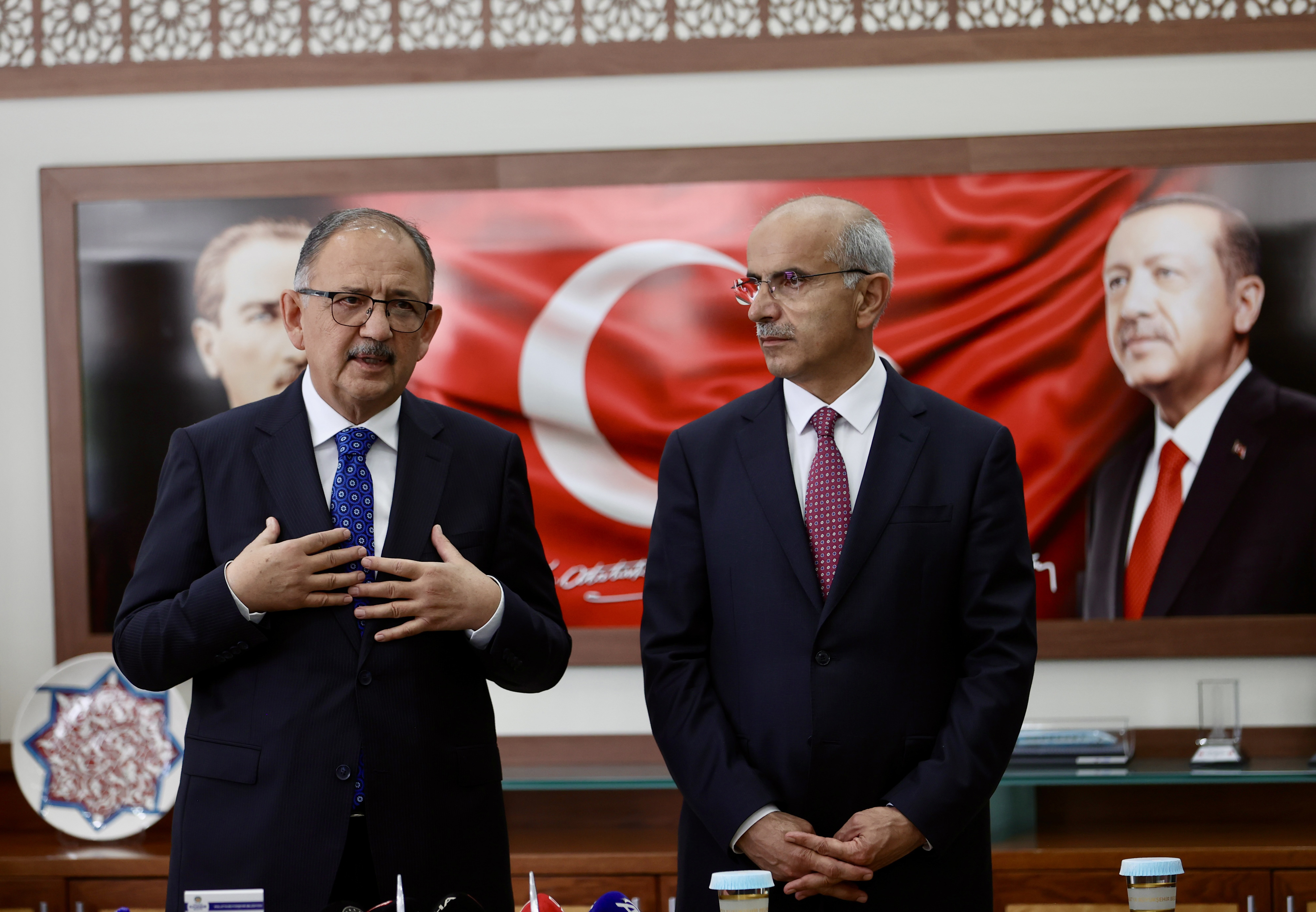 ÇEVRE, ŞEHİRCİLİK VE İKLİM DEĞİŞİKLİĞİ BAKANI MEHMET ÖZHASEKİ, DEPREM BÖLGESİ MALATYA’DA KONUŞTU: “BİZ BUNLARIN ALTINDAN KALKACAĞIZ”