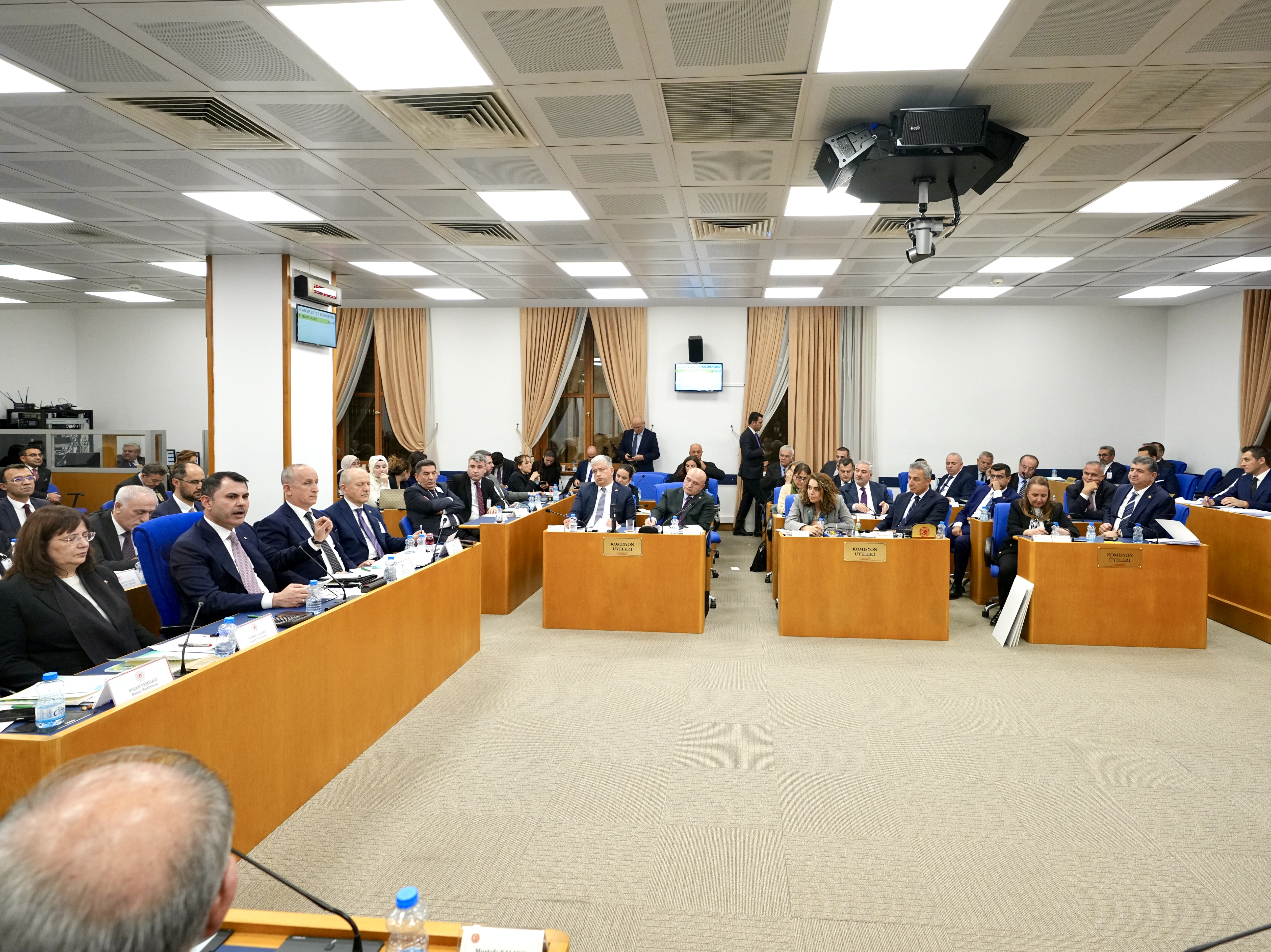 ÇEVRE, ŞEHİRCİLİK VE İKLİM DEĞİŞİKLİĞİ BAKANLIĞI’NIN 2026 YILI BÜTÇESİ TBMM KOMİSYONUNDAN GEÇTİ