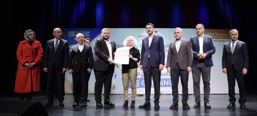 BAKAN KURUM, ÜSKÜDAR SANAT VE MESLEK EĞİTİMİ KURSLARI SERTİFİKA TÖRENİ'NE KATILDI