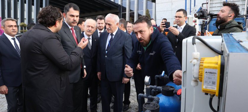 BAKAN MURAT KURUM SANAYİDE YEŞİL DÖNÜŞÜM SEMİNERİNE KATILDI