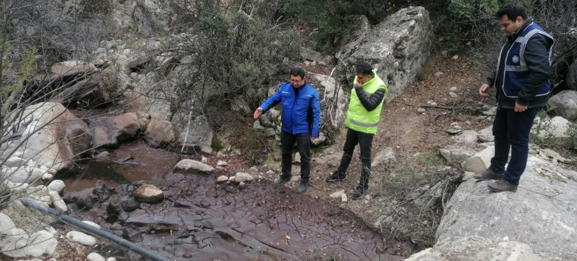 GÖKSU NEHRİ’Nİ KİRLETTİĞİ TESPİT EDİLEN 2 PRİNA İŞLEMESİNE; 3 MİLYON 73 BİN LİRA İDARİ PARA CEZASI UYGULANDI