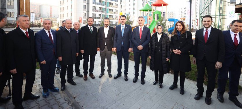 MAMAK DİRİLİŞ MAHALLESİ'NDE İNŞA EDİLEN KONUTLARIN HAK SAHİPLERİ BELLİ OLDU