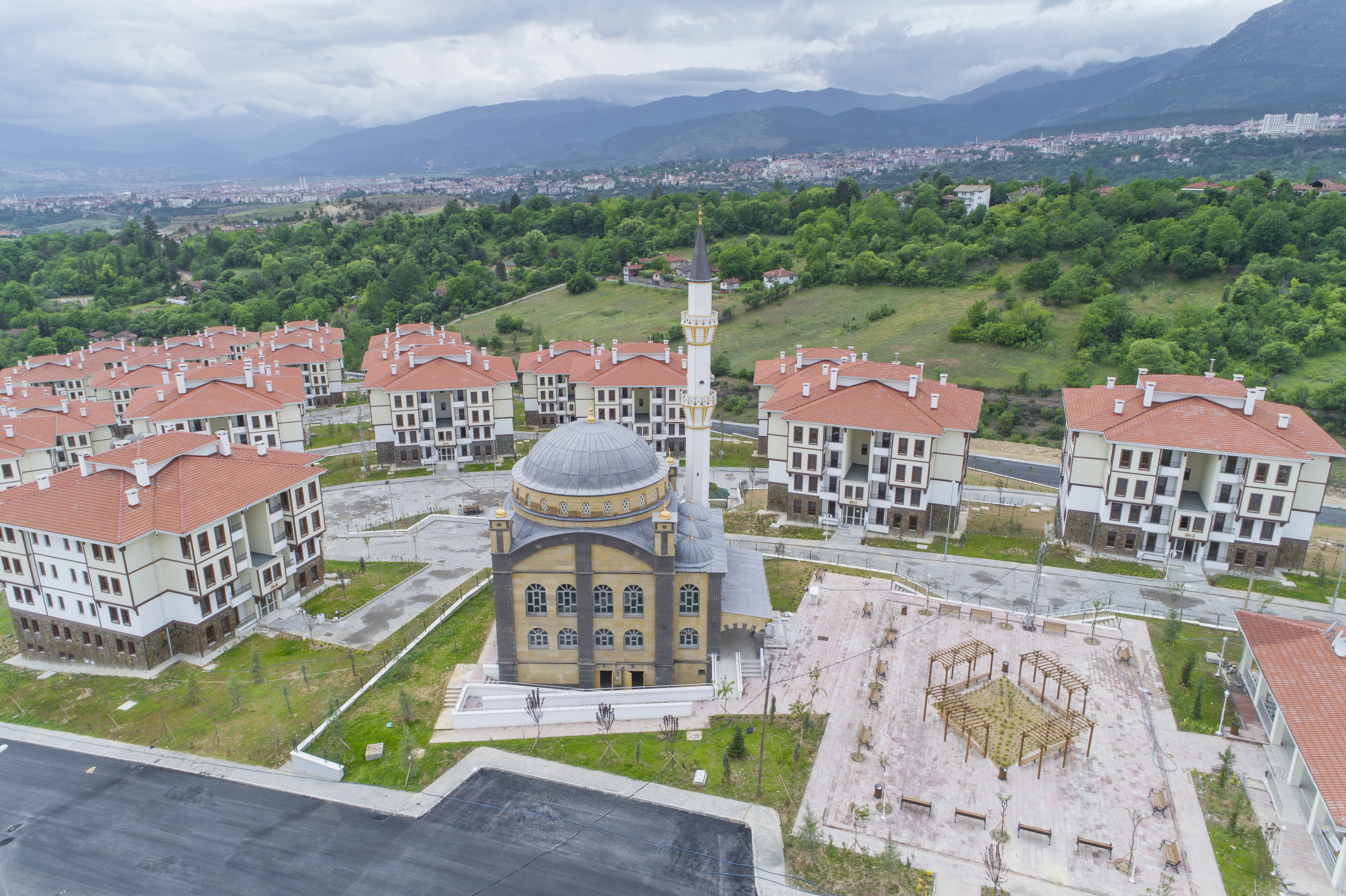 CUMHURBAŞKANI ERDOĞAN’DAN, “YÜZYILIN KONUT PROJESİ” MÜJDESİ