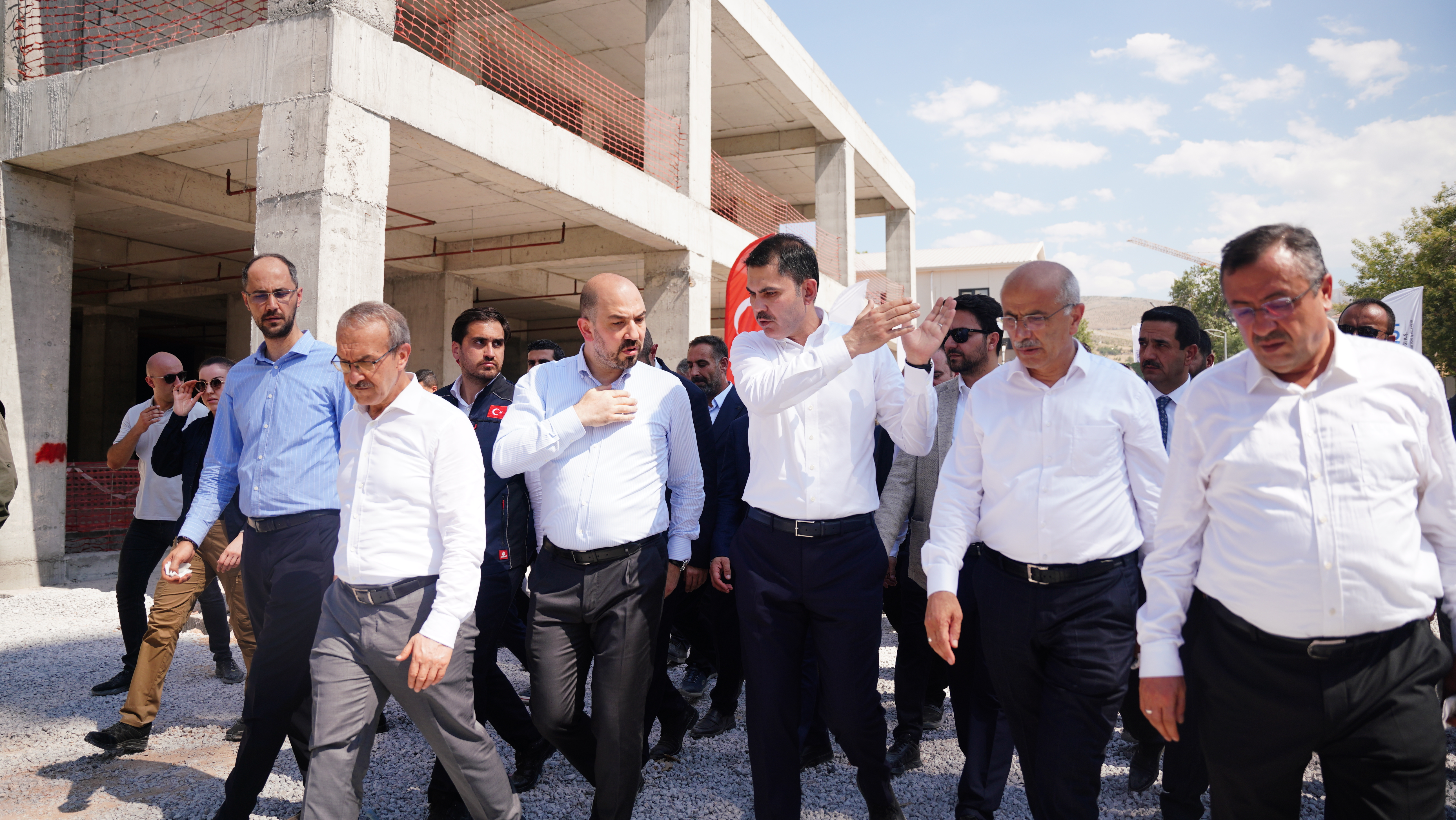 DEPREM BÖLGESİNDE NASIL MI ÇALIŞIYORUZ?