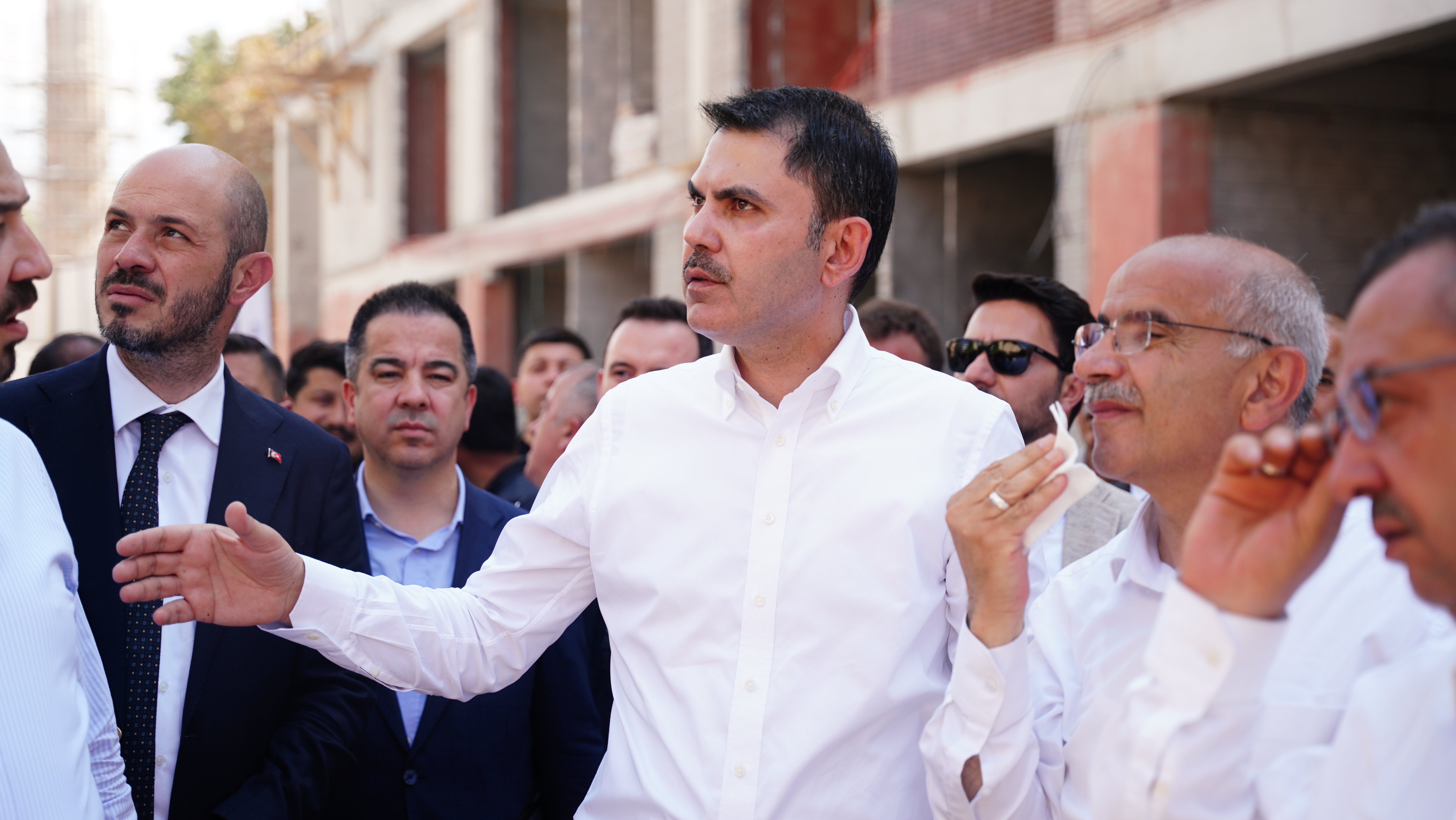 DEPREM BÖLGESİNDE NASIL MI ÇALIŞIYORUZ?