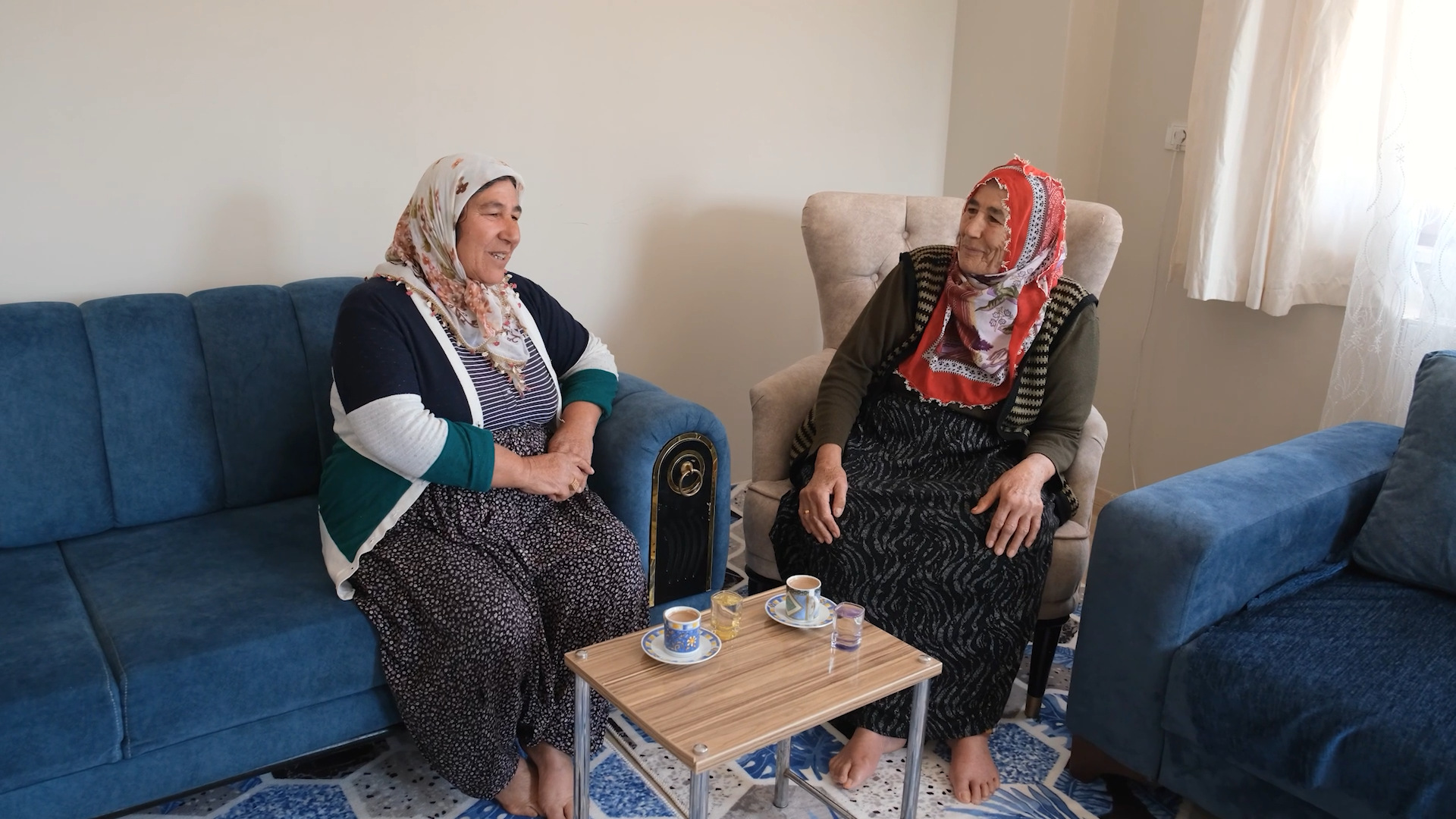 DEPREMZEDE ZELİHA UZUN: YAPAMIYOR DİYENLER BAKSIN; YAPAN NASIL YAPMIŞ