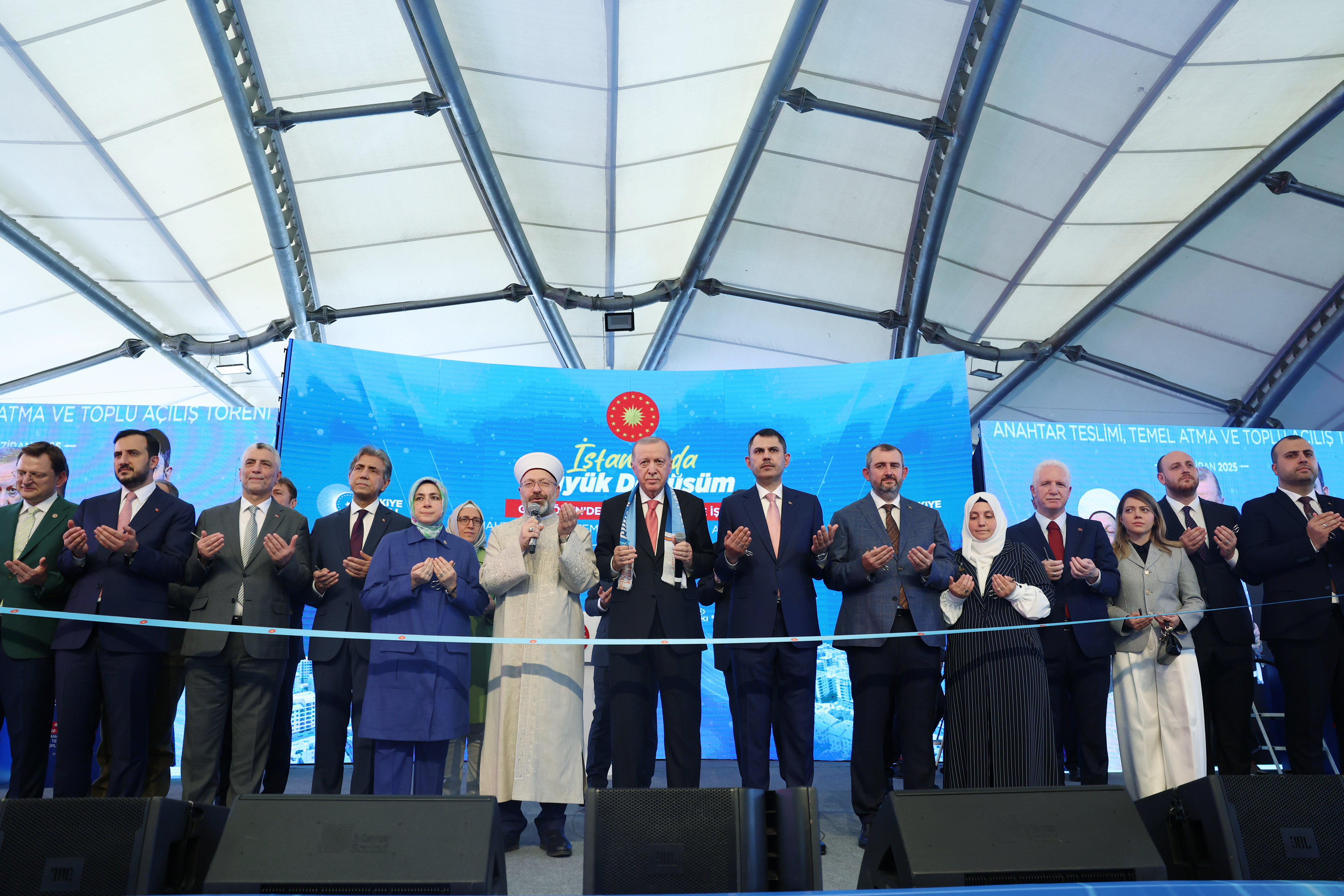 “İSTANBUL’UMUZU KİMSENİN İNSAFINA TERK ETMEYECEĞİZ”