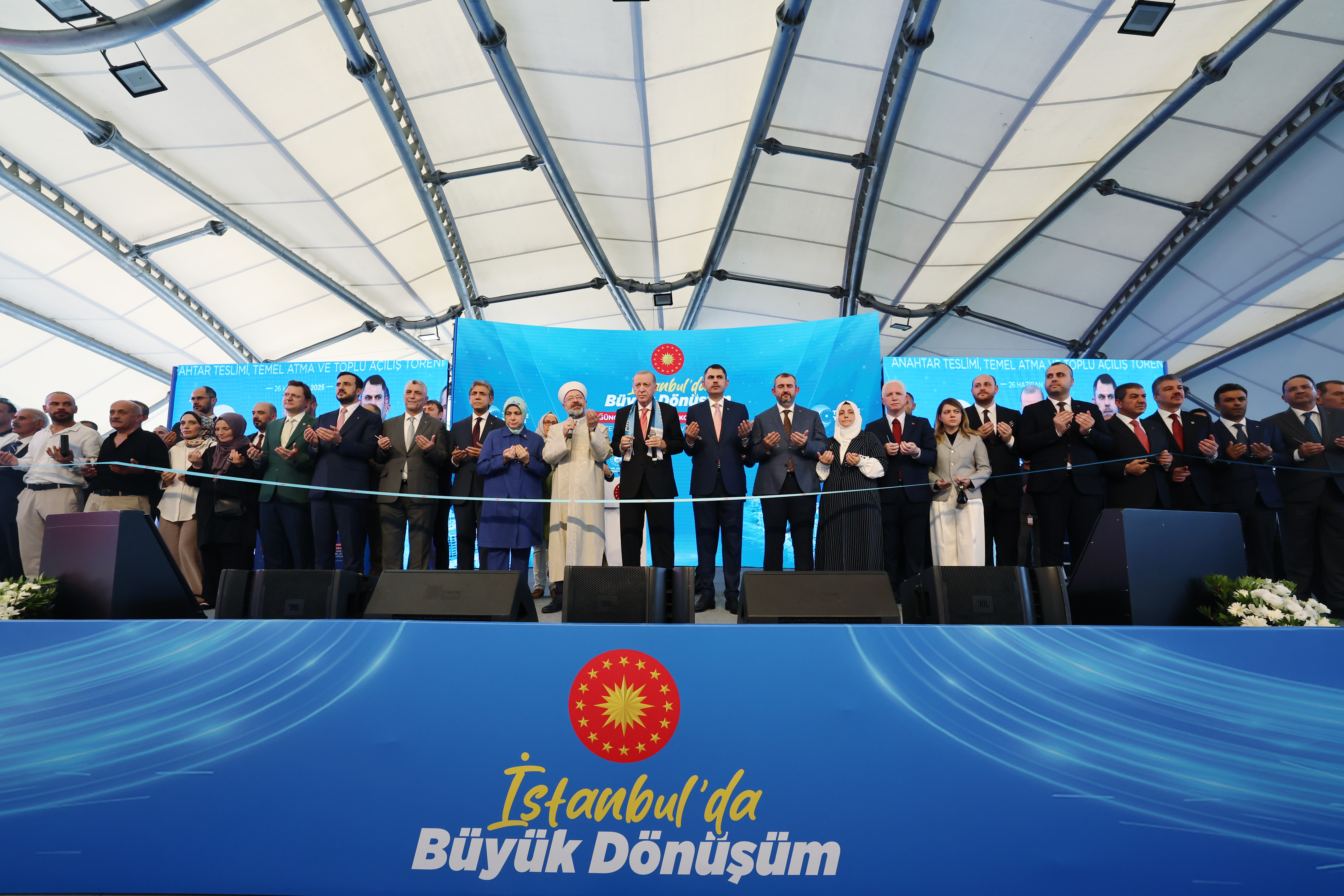 “İSTANBUL’UMUZU KİMSENİN İNSAFINA TERK ETMEYECEĞİZ”