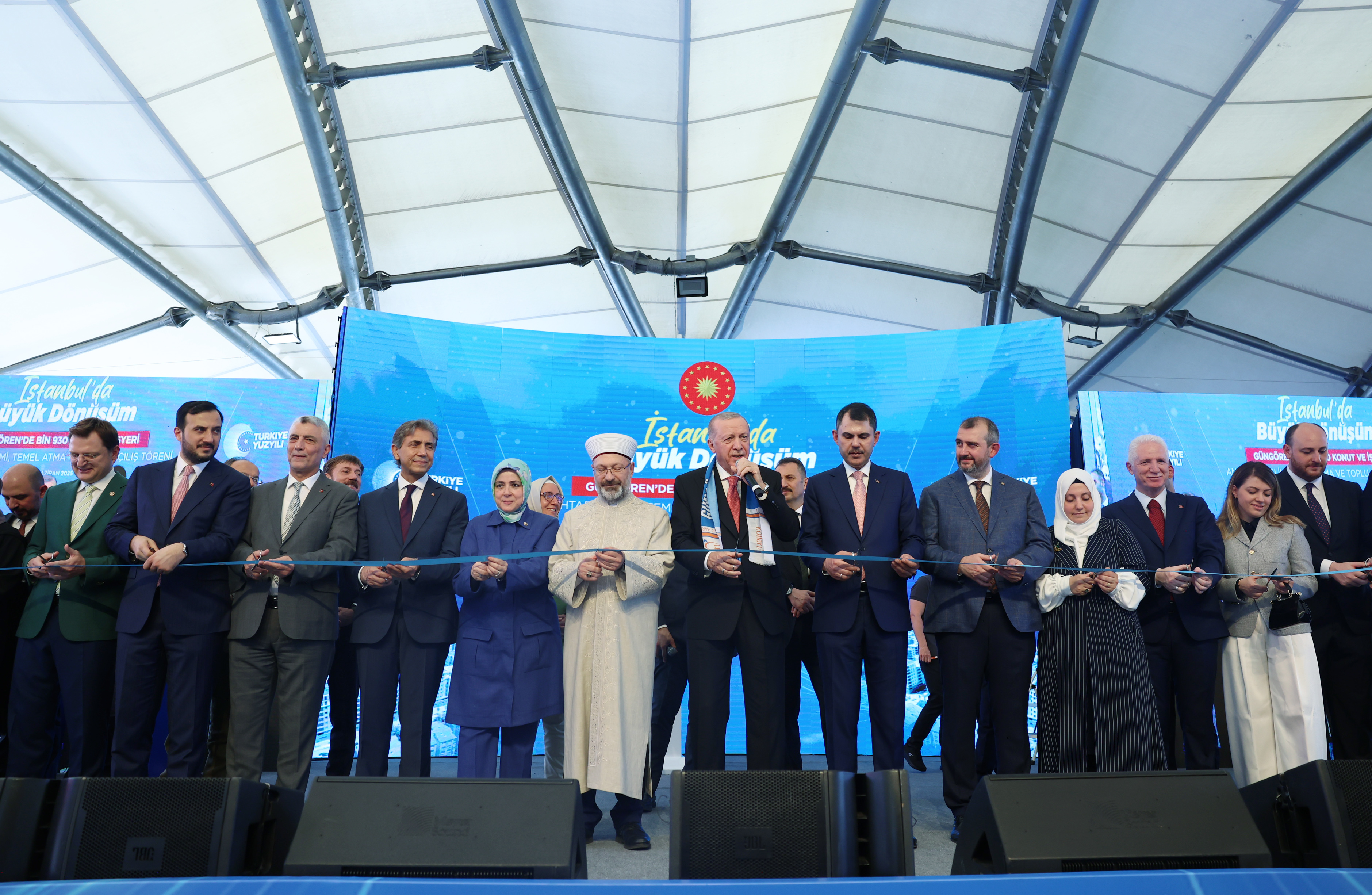 “İSTANBUL’UMUZU KİMSENİN İNSAFINA TERK ETMEYECEĞİZ”