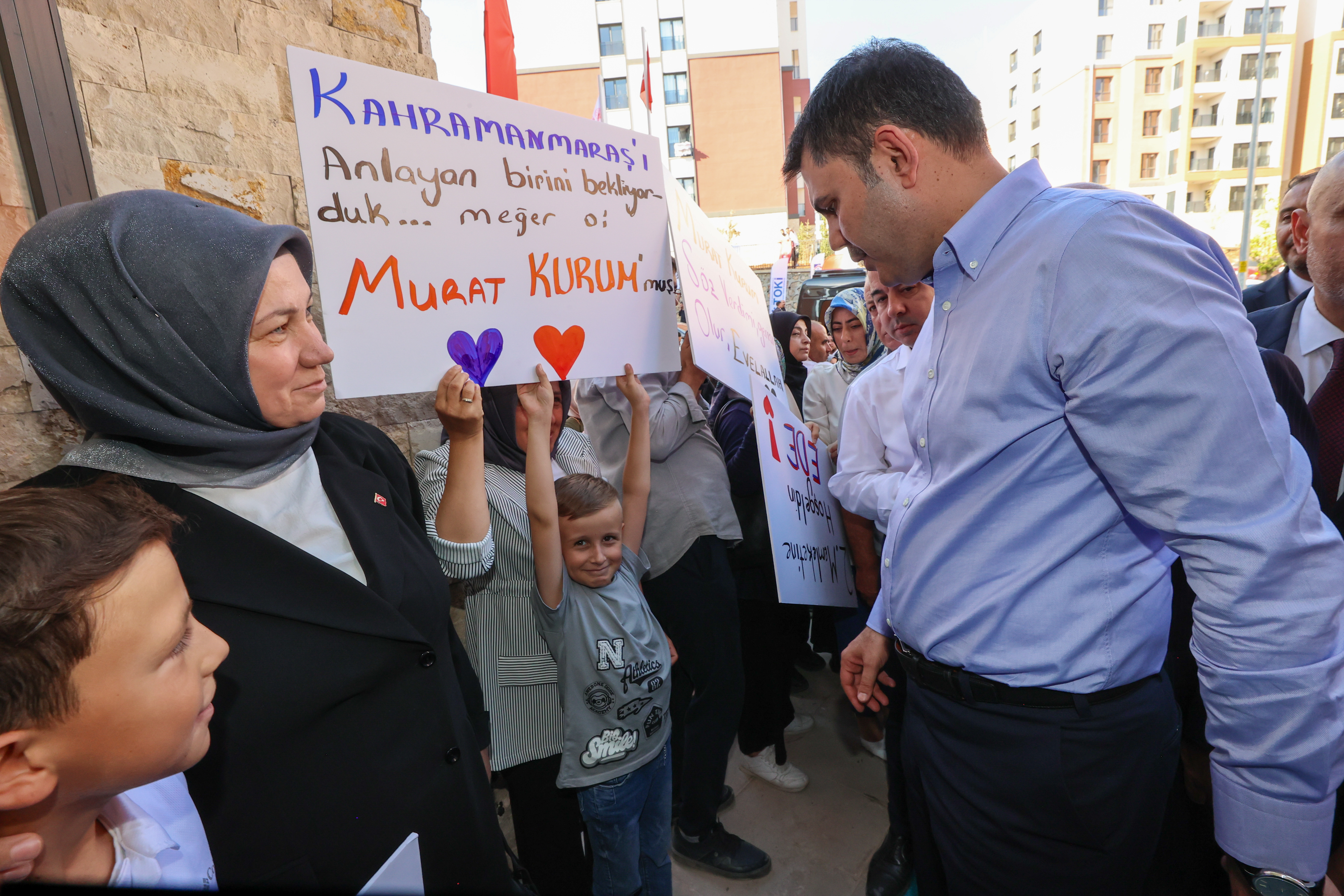 KAHRAMANMARAŞLI AHMET AMCA GÖZYAŞLARIYLA TEŞEKKÜR ETTİ: PAZAR GÜNÜ ANAHTARIMI ALDIM