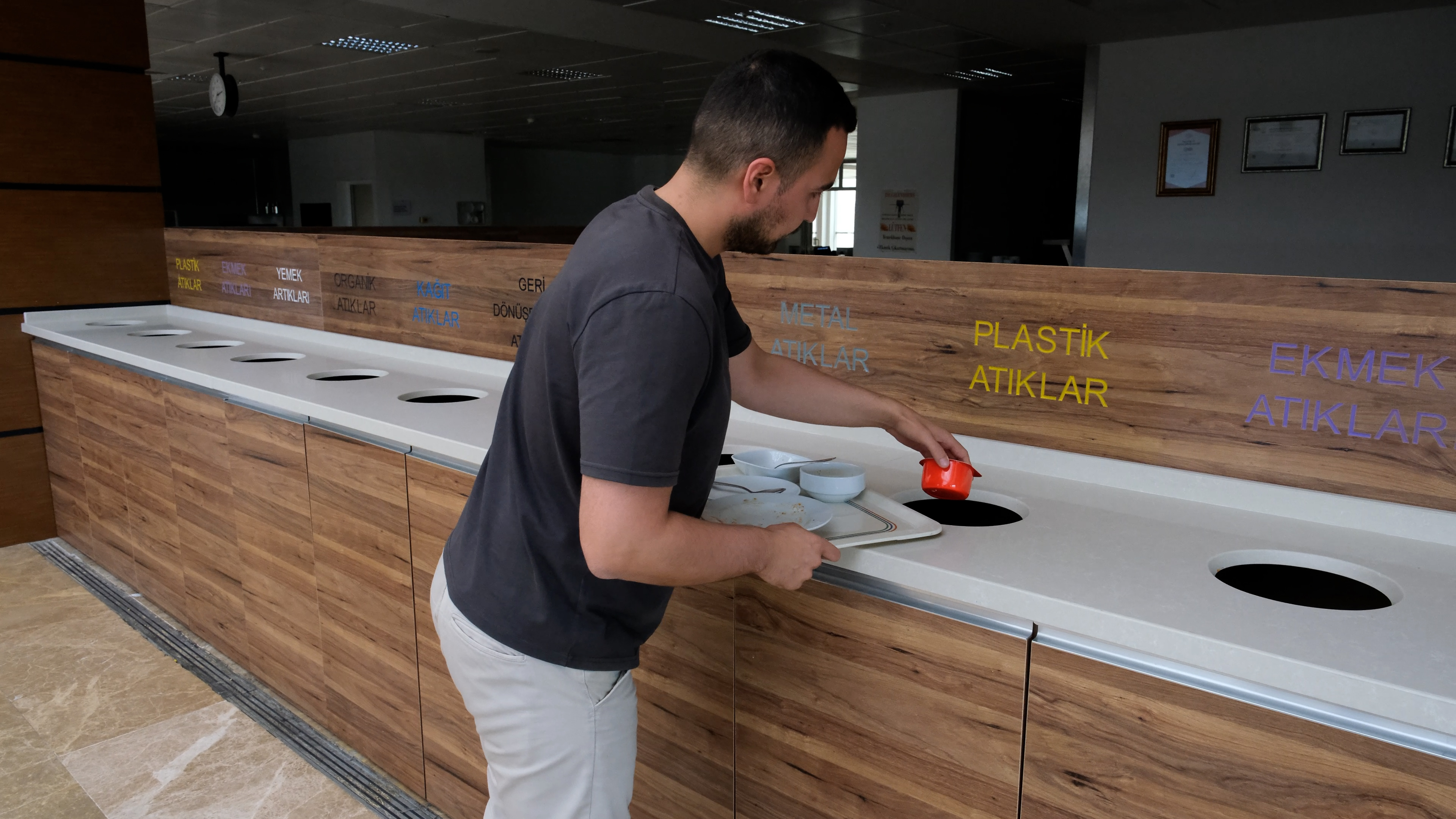 KÜRESEL ÇEVRE HAREKETİ SIFIR ATIK 8 YAŞINDA