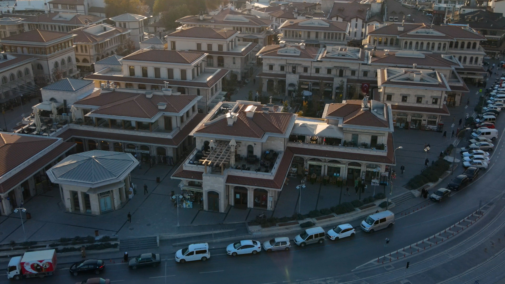 MEVLANA’NIN ŞEHRİNDE ÖRNEK DÖNÜŞÜM