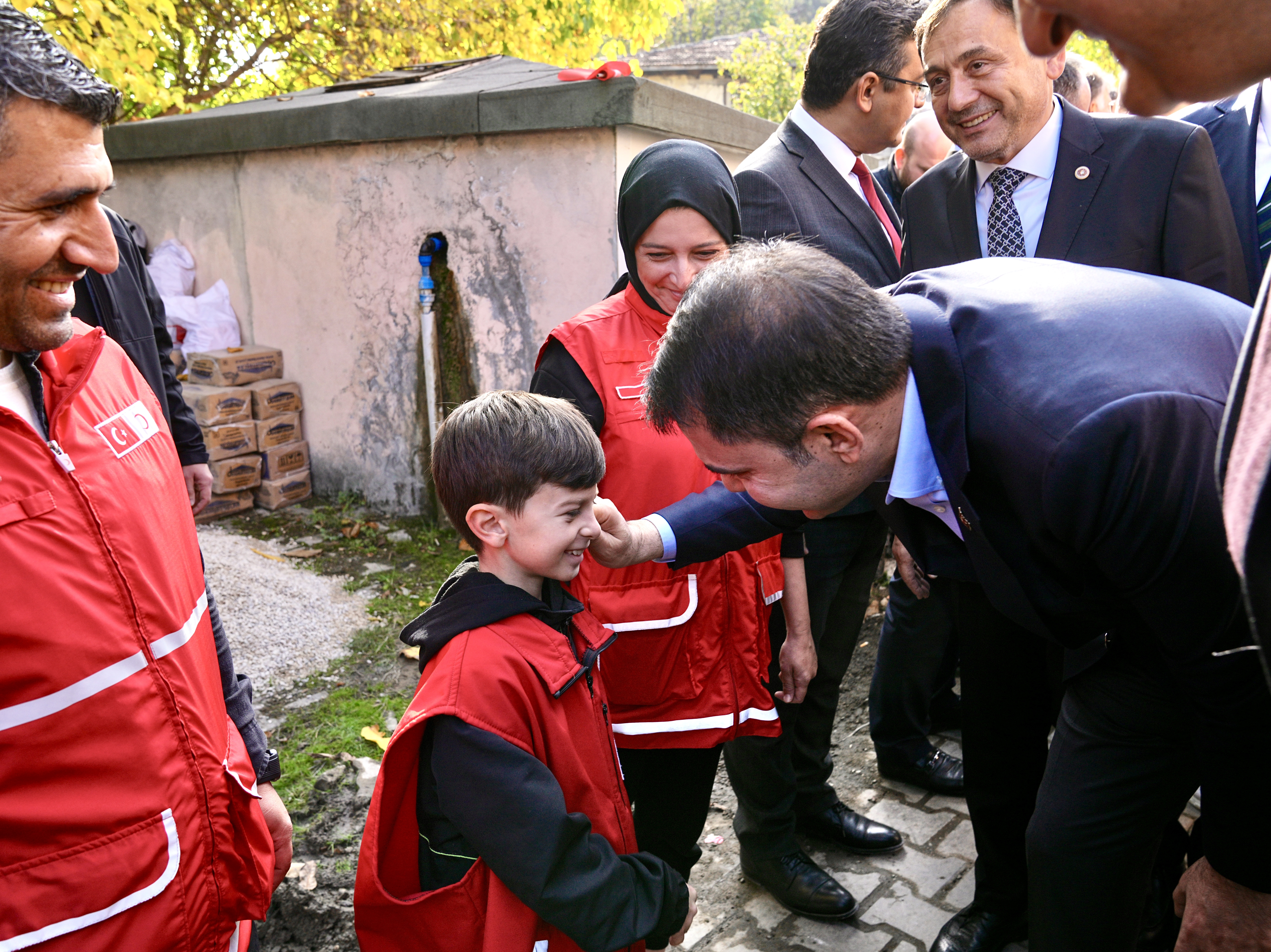 ORMAN YANGININDAN ETKİLENEN KARABÜK’ÜN KAMIŞ KÖYÜ’NDE TEMEL ATMA TÖRENİ