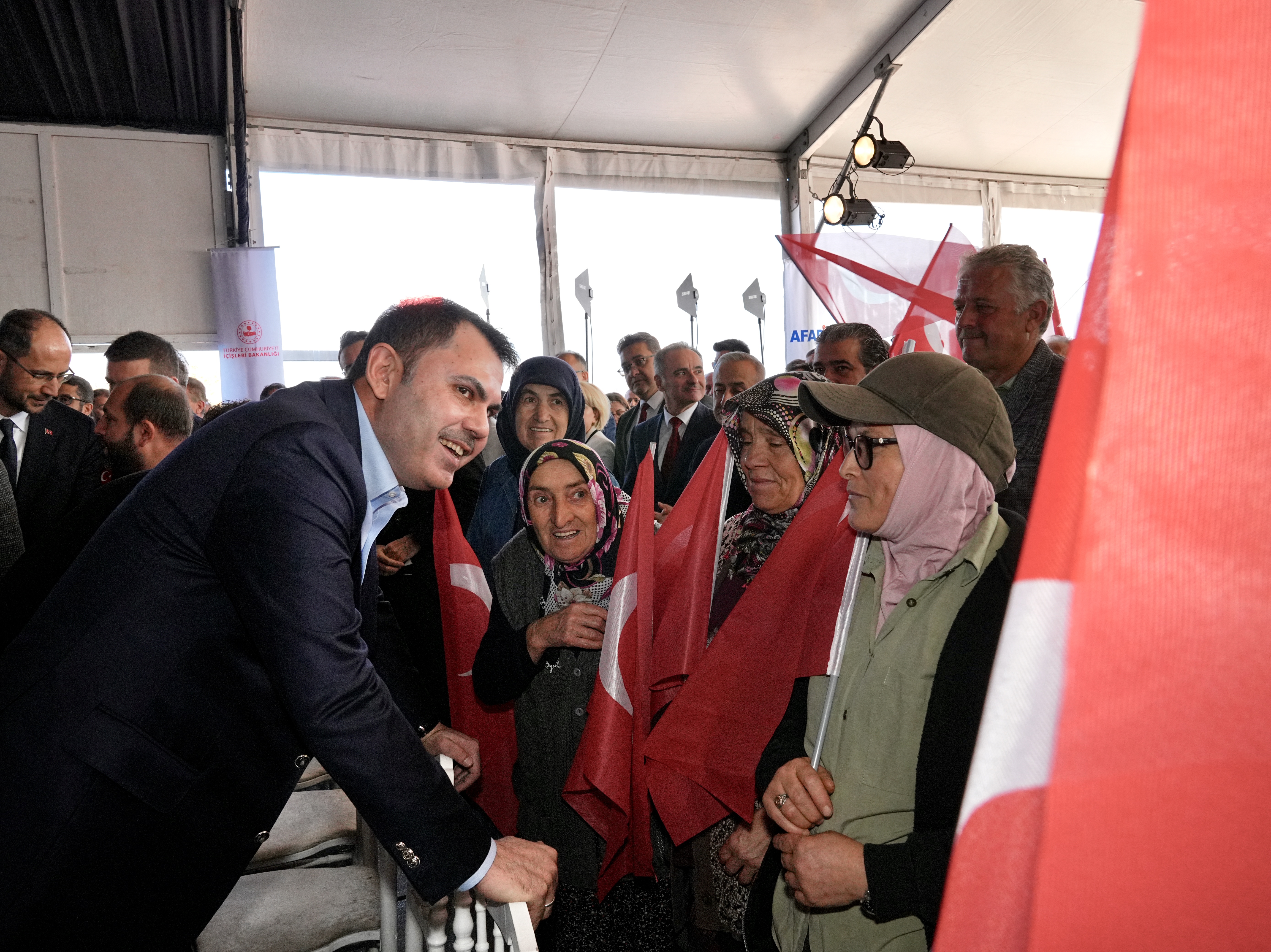 ORMAN YANGININDAN ETKİLENEN KARABÜK’ÜN KAMIŞ KÖYÜ’NDE TEMEL ATMA TÖRENİ