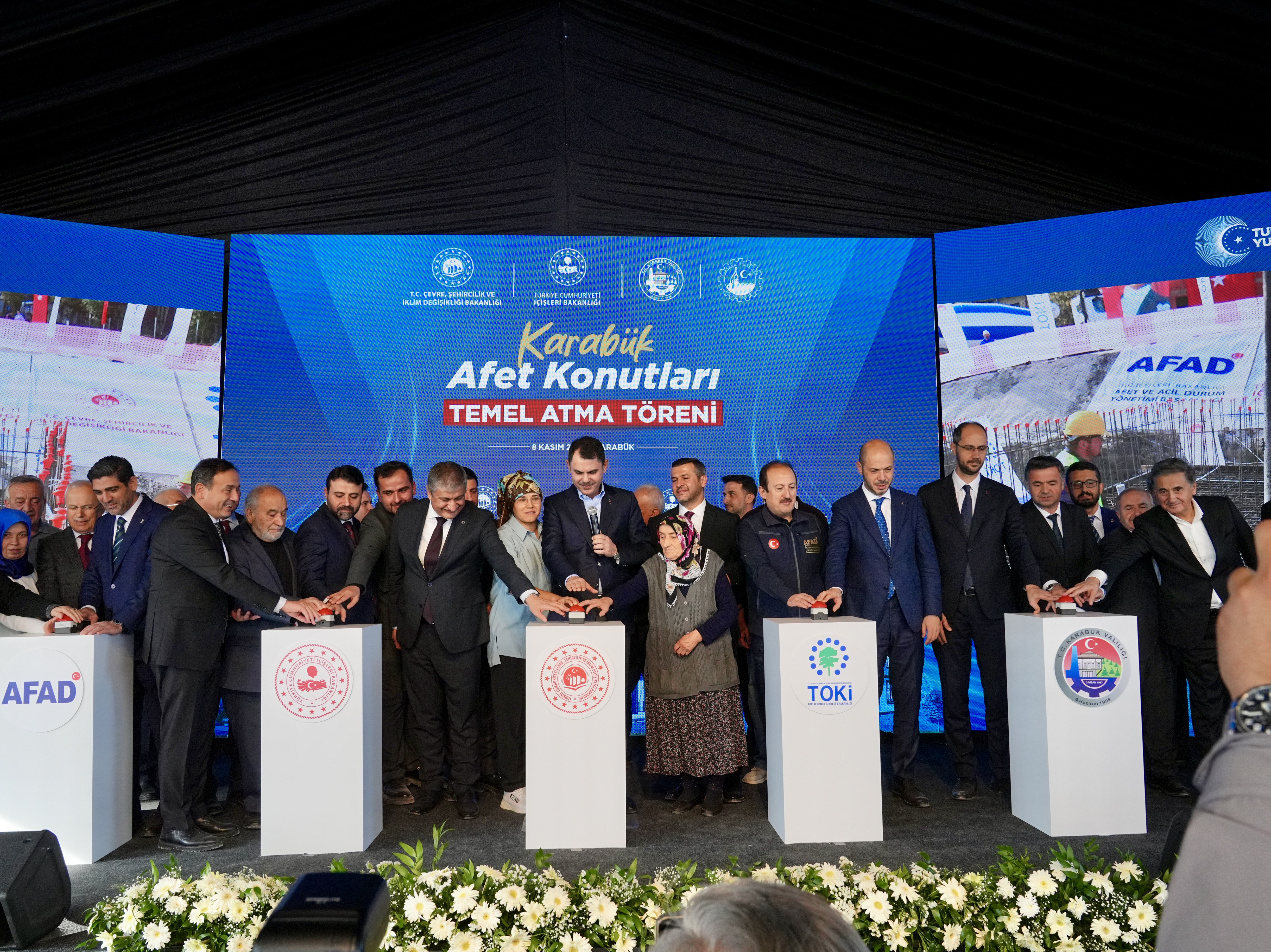 ORMAN YANGININDAN ETKİLENEN KARABÜK’ÜN KAMIŞ KÖYÜ’NDE TEMEL ATMA TÖRENİ