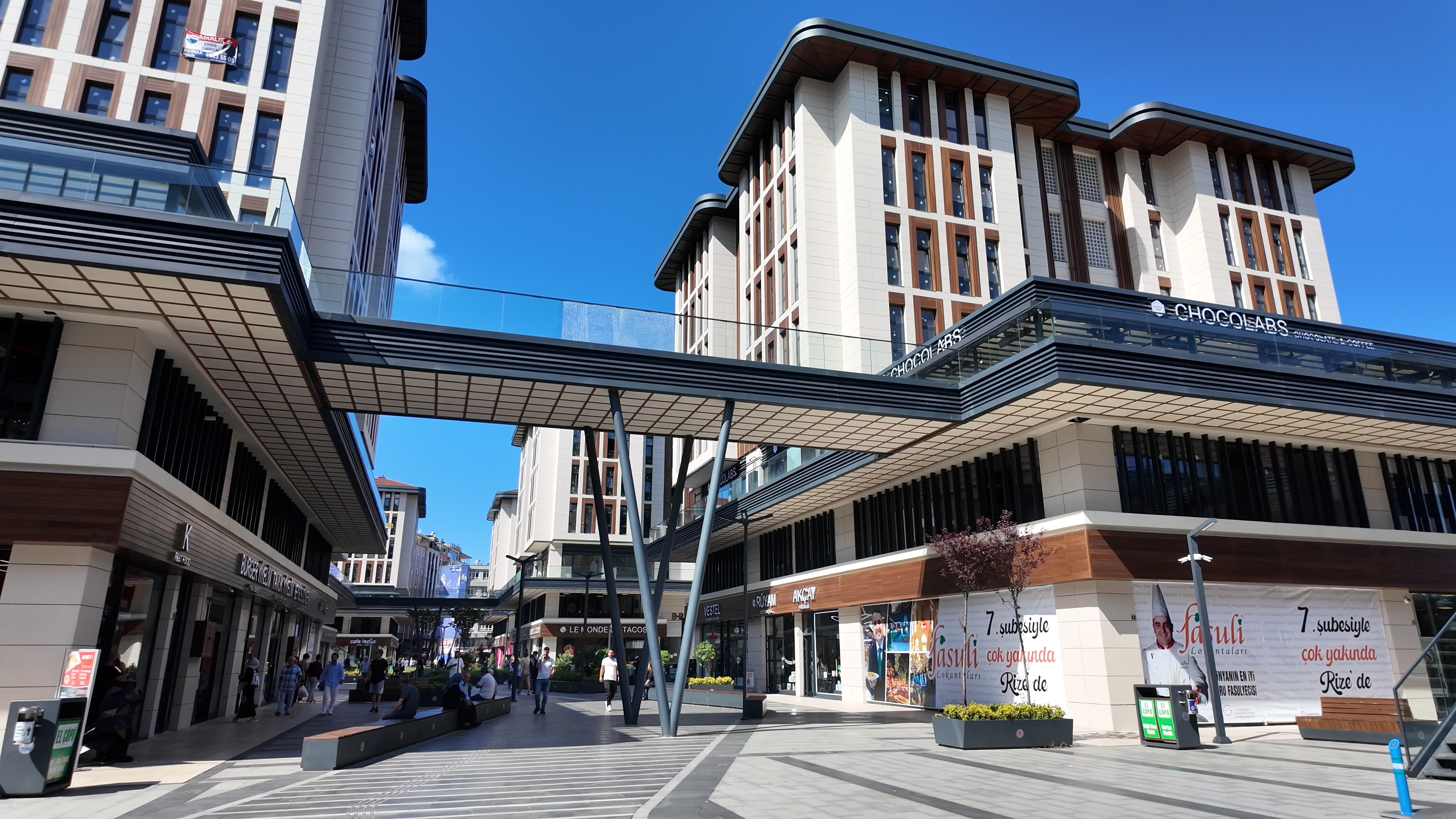 RİZE’NİN YENİ ÇARŞISI KENTSEL DÖNÜŞÜMDE ÖRNEK OLDU