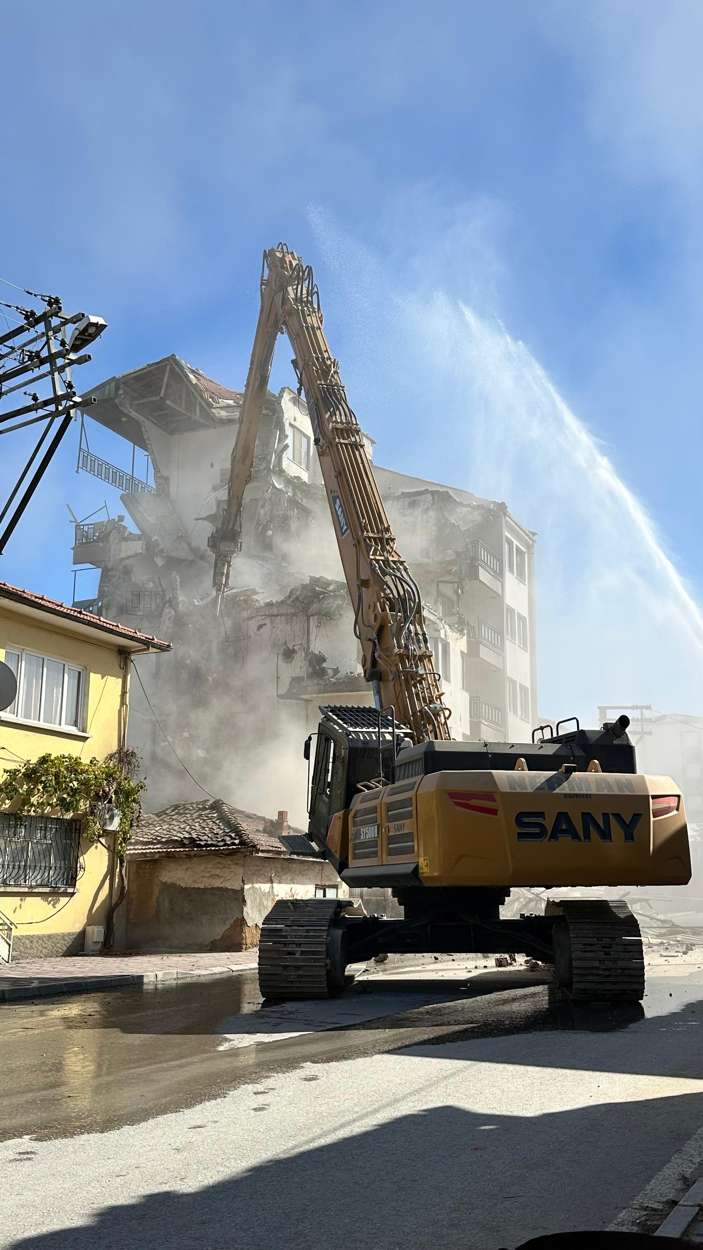 SINDIRGI’DA HASAR TESPİT ÇALIŞMALARI TAMAMLANDI