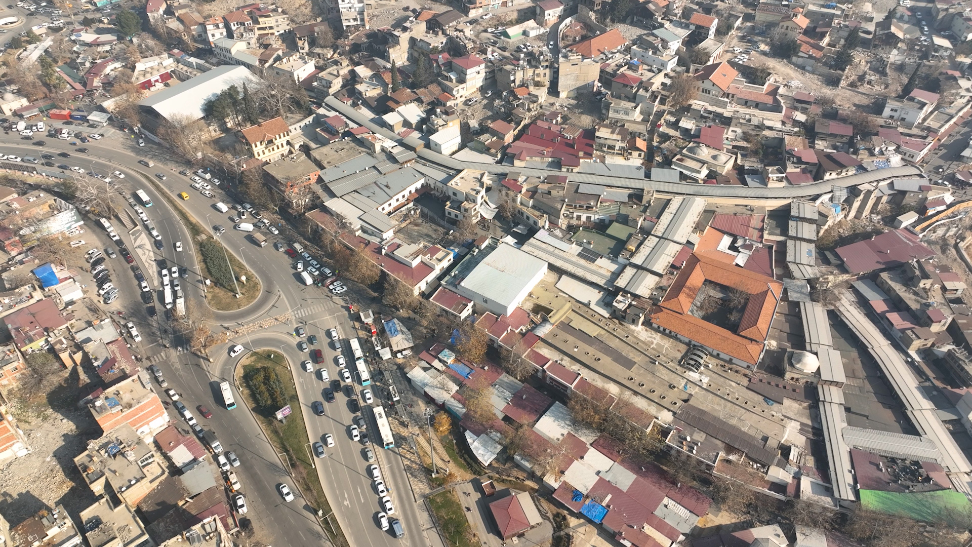 TARİHİ KAPALI ÇARŞI YENİDEN AYAĞA KALKIYOR