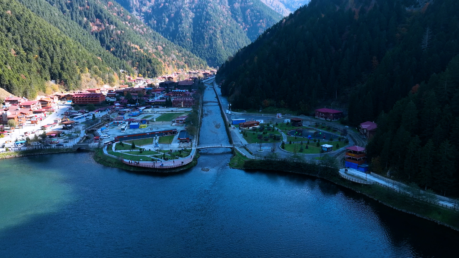 UZUNGÖL’ÜN ÇEVRESİ KAÇAK YAPILARDAN TEMİZLENECEK