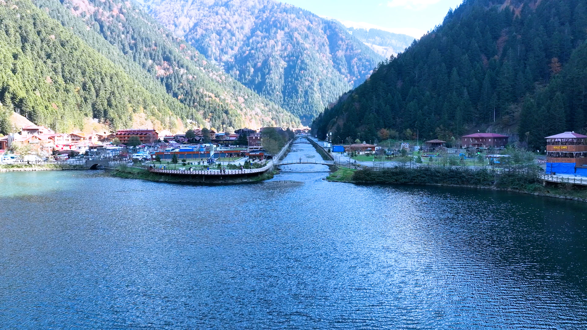 UZUNGÖL’ÜN ÇEVRESİ KAÇAK YAPILARDAN TEMİZLENECEK