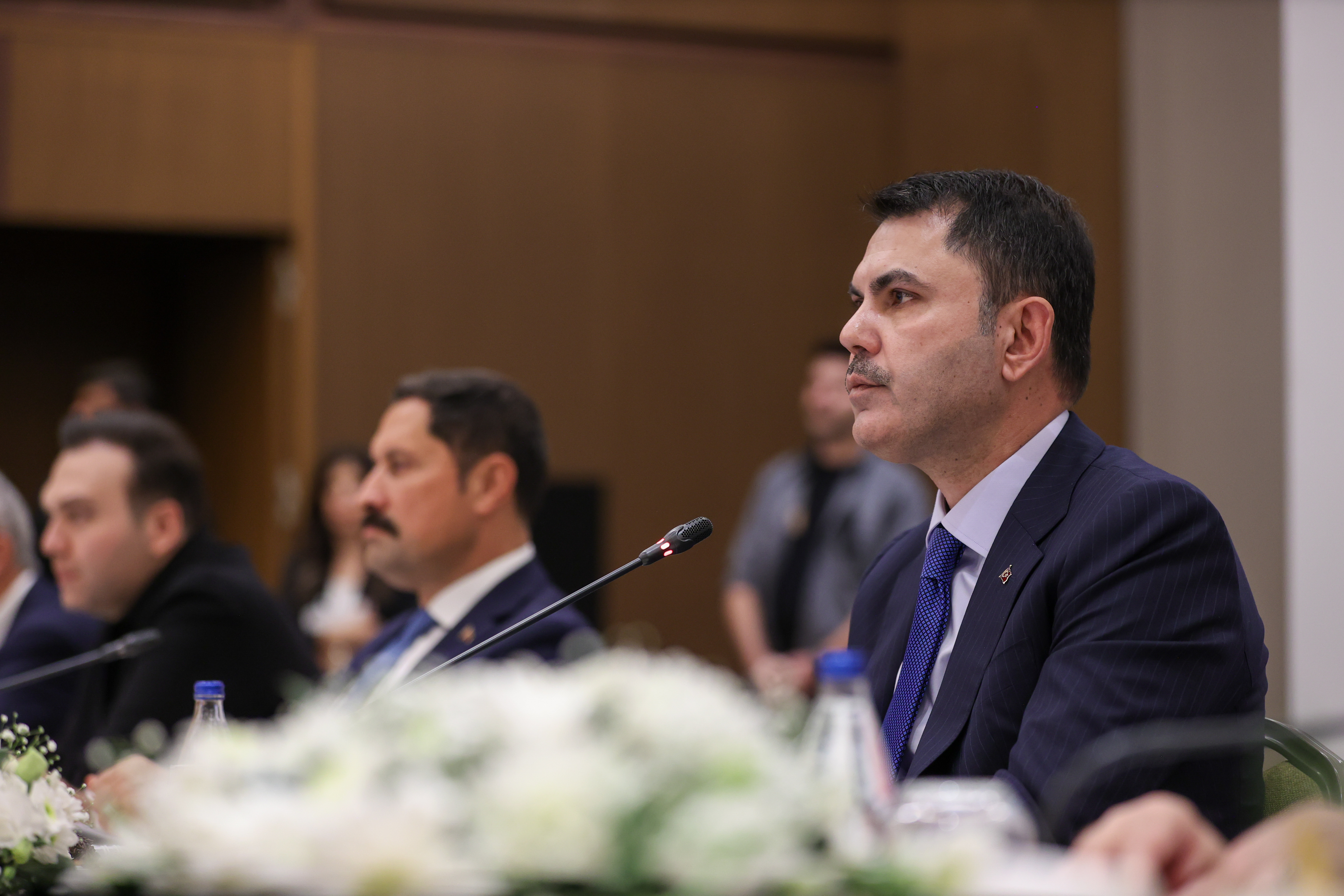 YABANCI GAZETECİLERDEN ASRIN İNŞA SEFERBERLİĞİNE ÖVGÜ